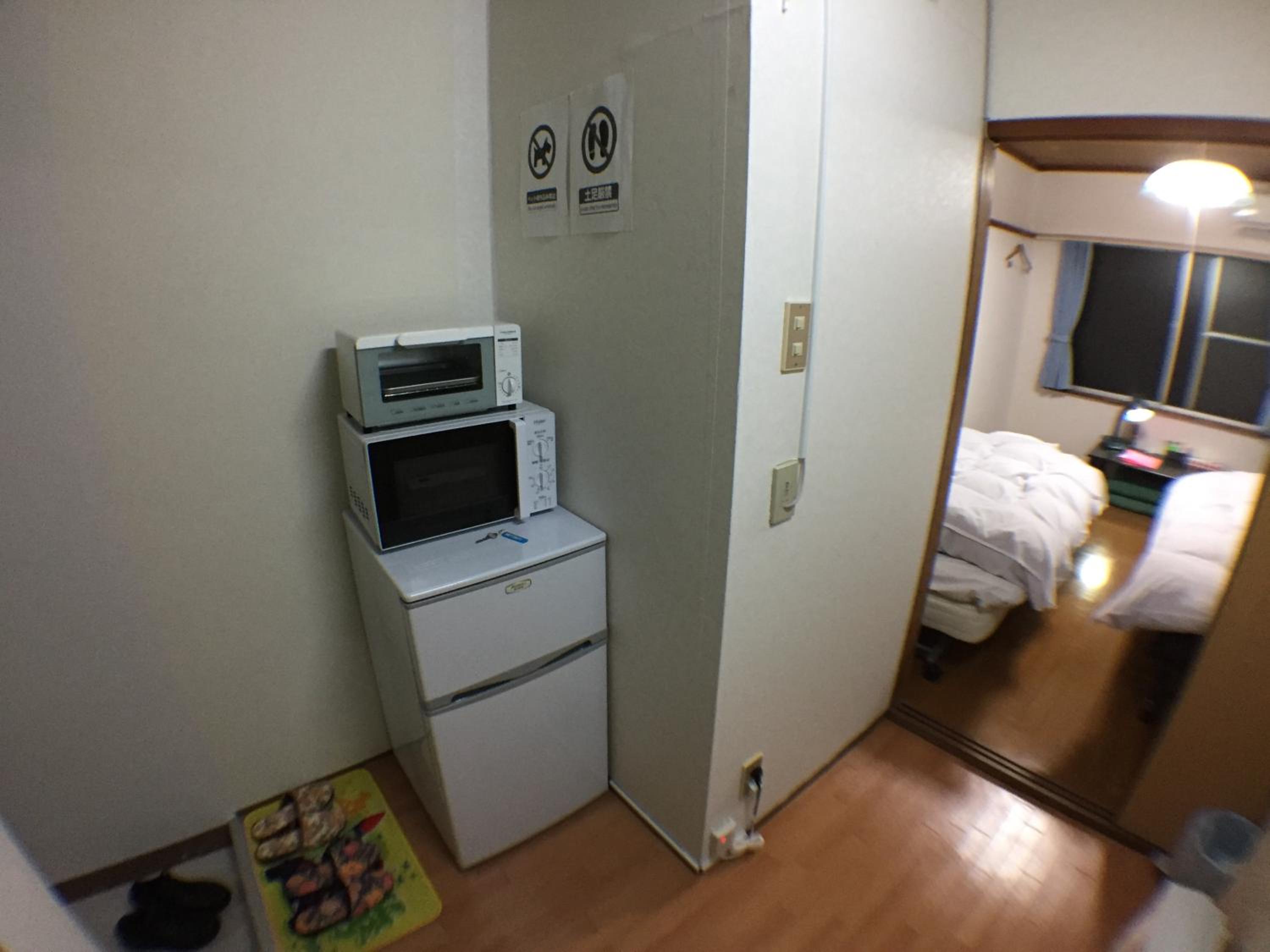 One-Bedroom Apartment - Photo 17