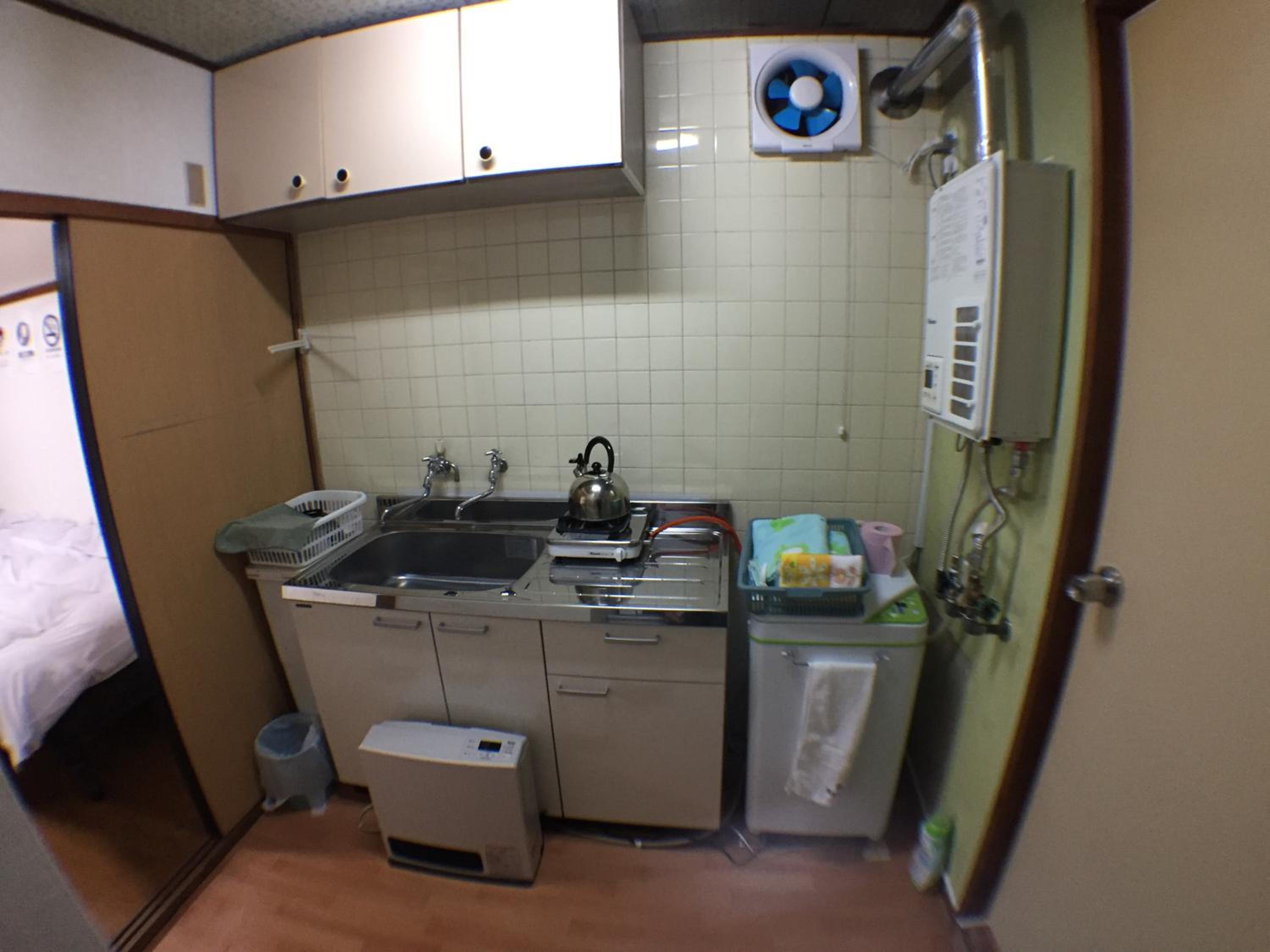 One-Bedroom Apartment - Photo 9