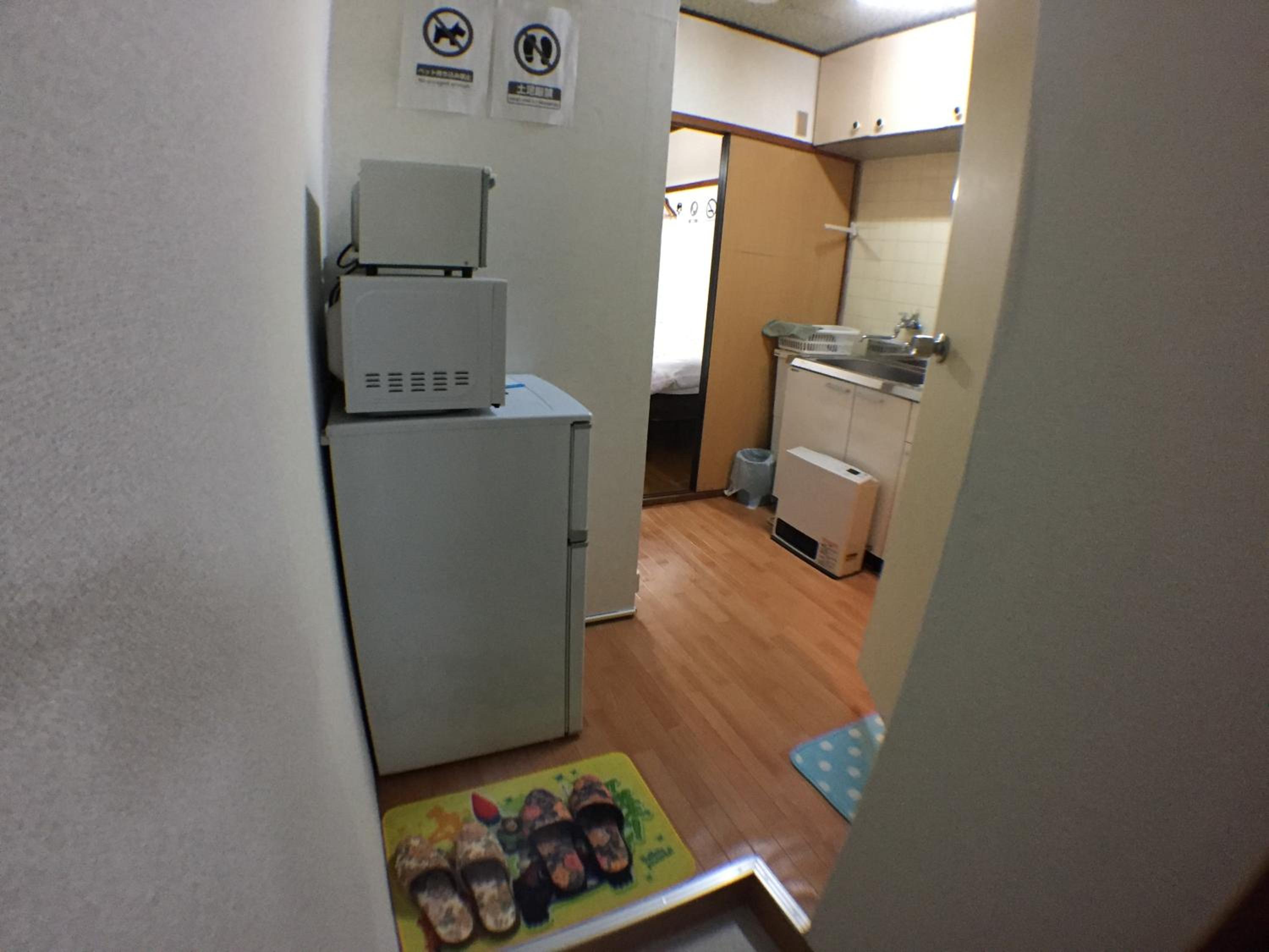 One-Bedroom Apartment - Photo 10