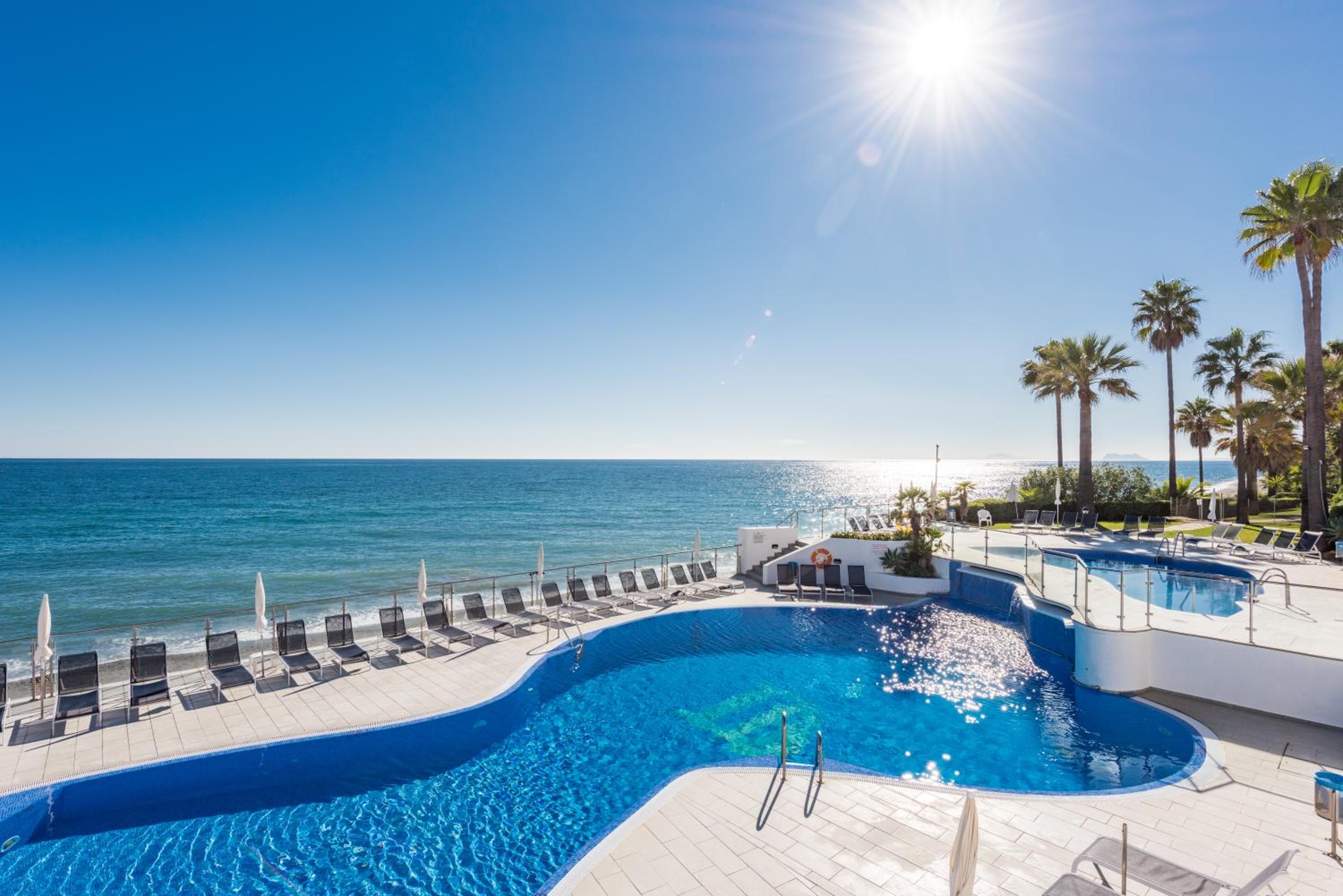 Two-Bedroom Apartment with Terrace and Sea View