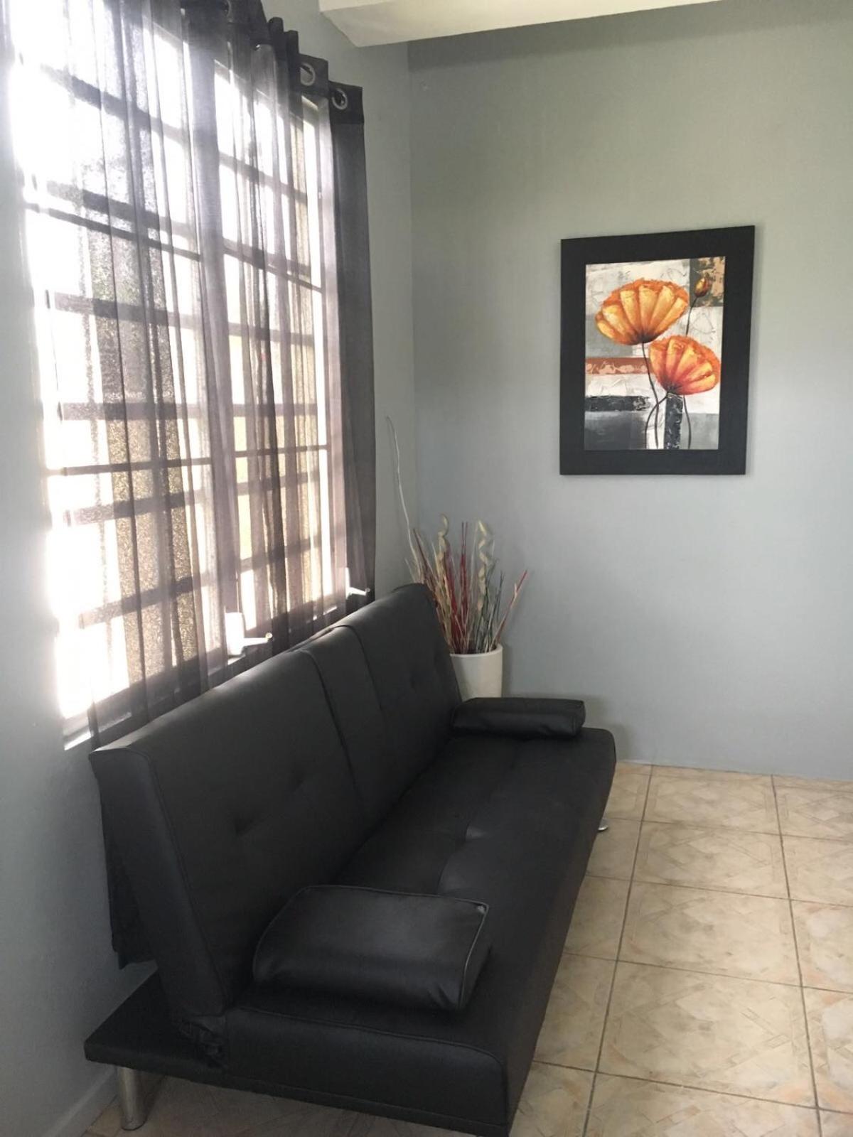 Apartment with Balcony photo 3