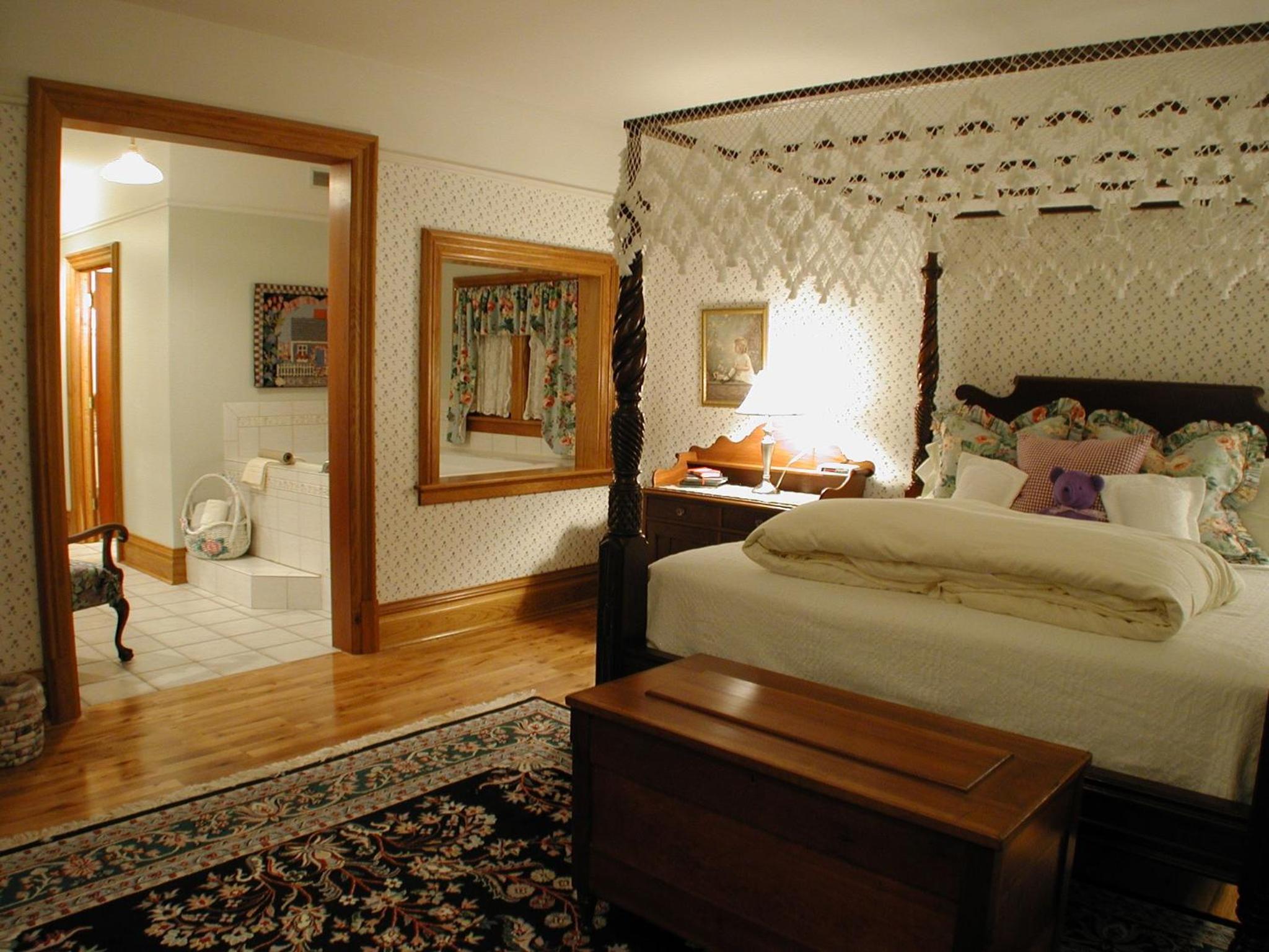 Suite with Spa Bath photo 1