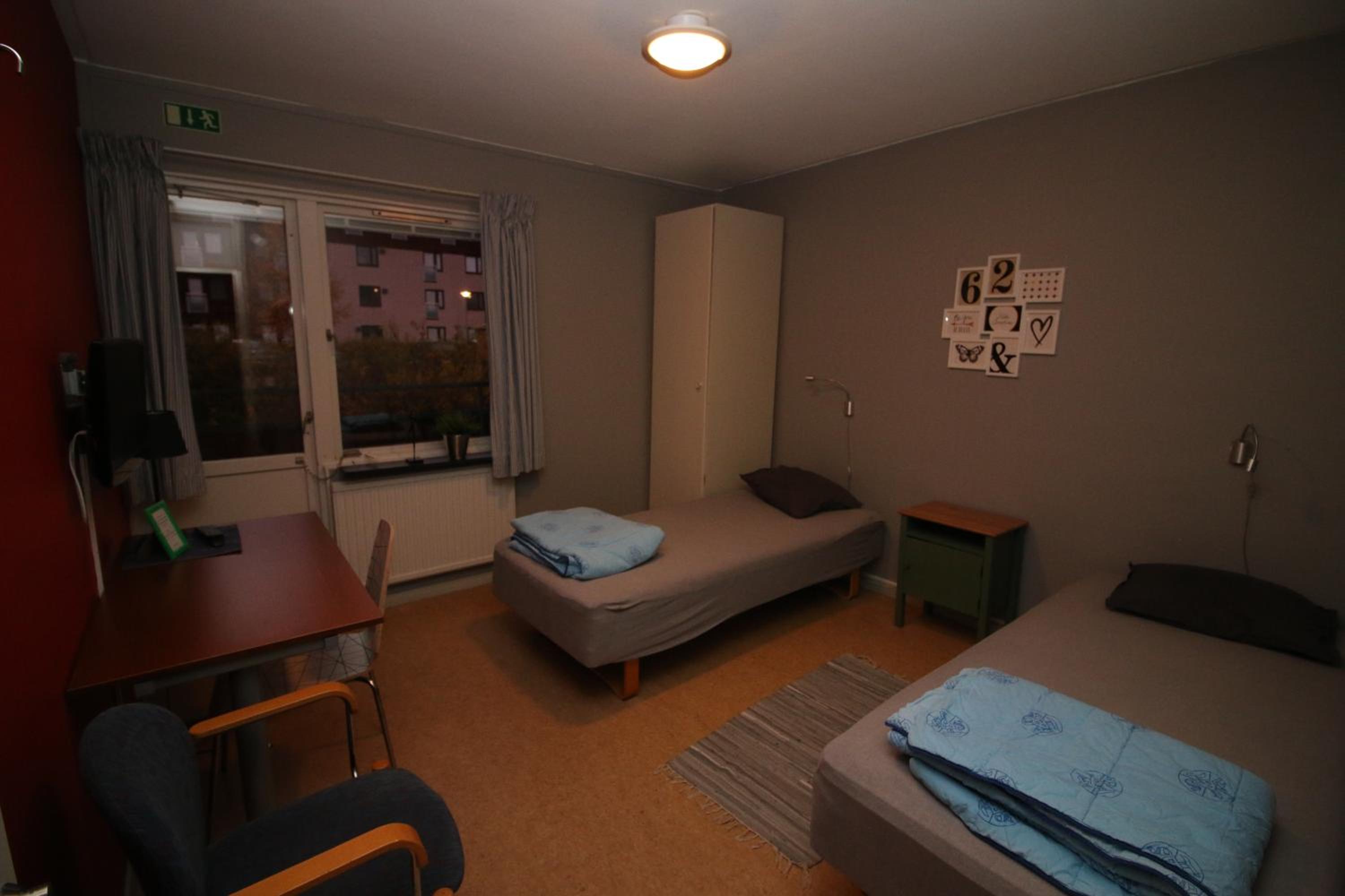Standard Twin Room photo 2