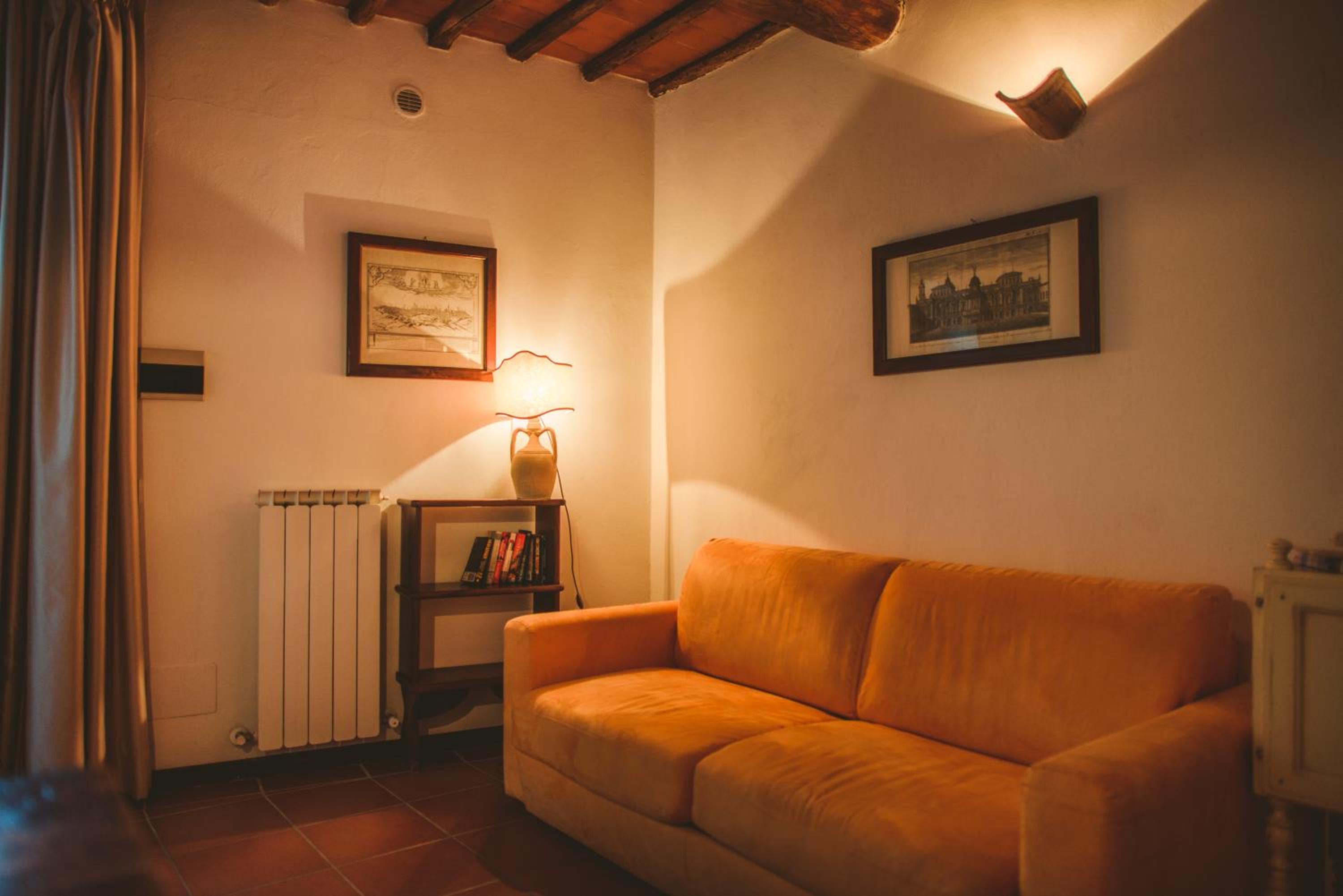 One-Bedroom Apartment - Photo 9