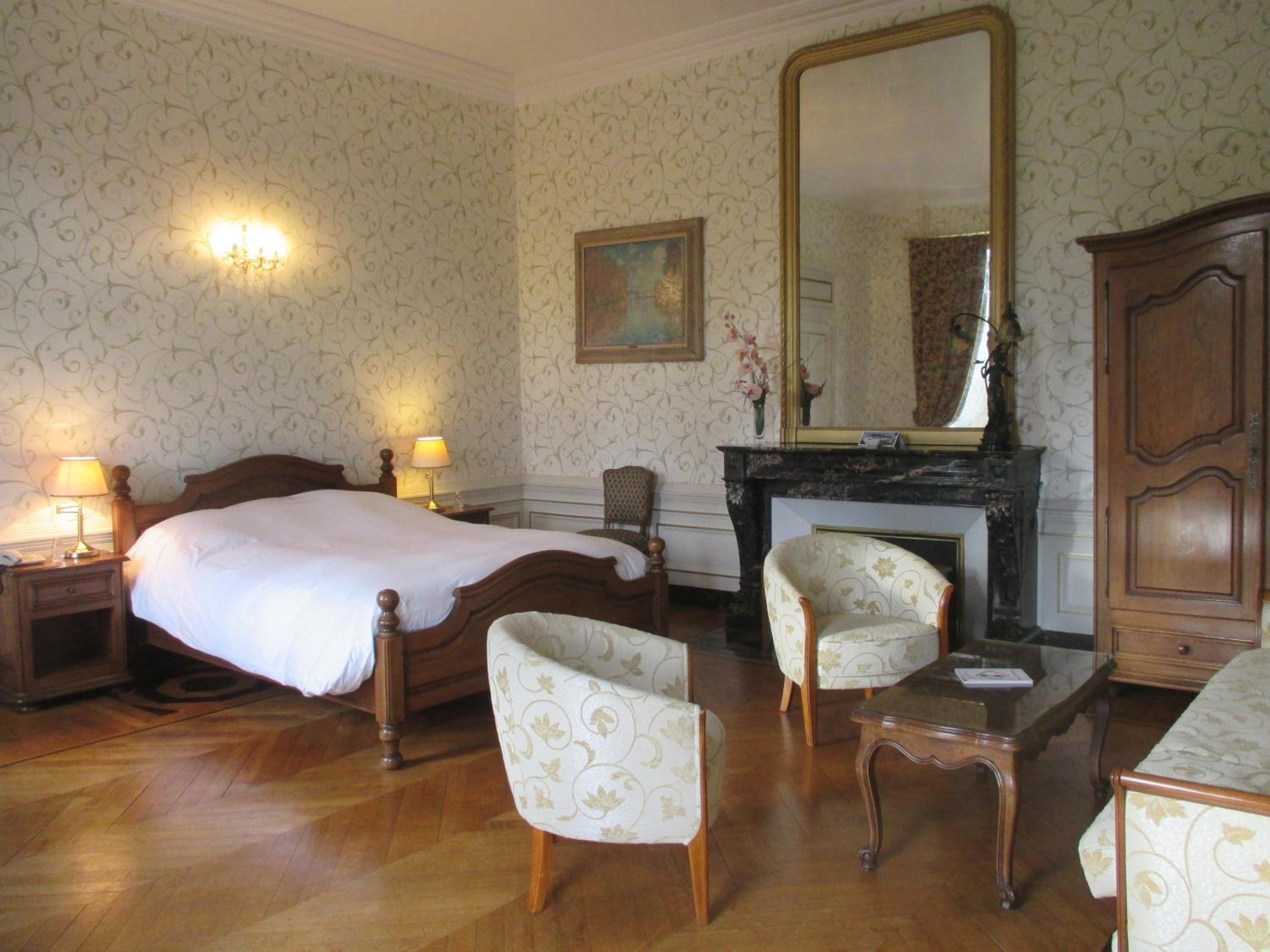 Deluxe Double Room photo 3