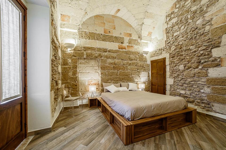 King Suite with Spa Bath photo 1