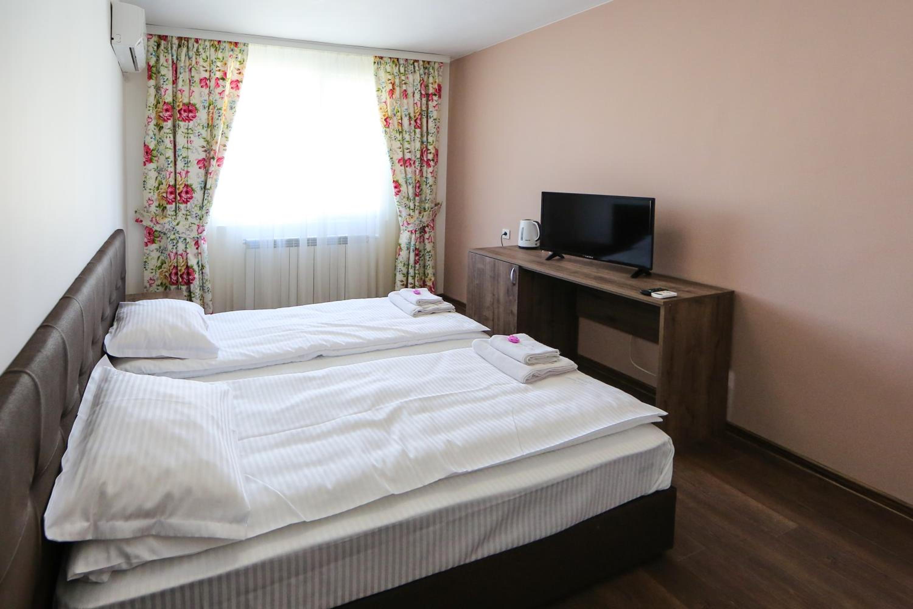 Family Suite with Balcony photo 3