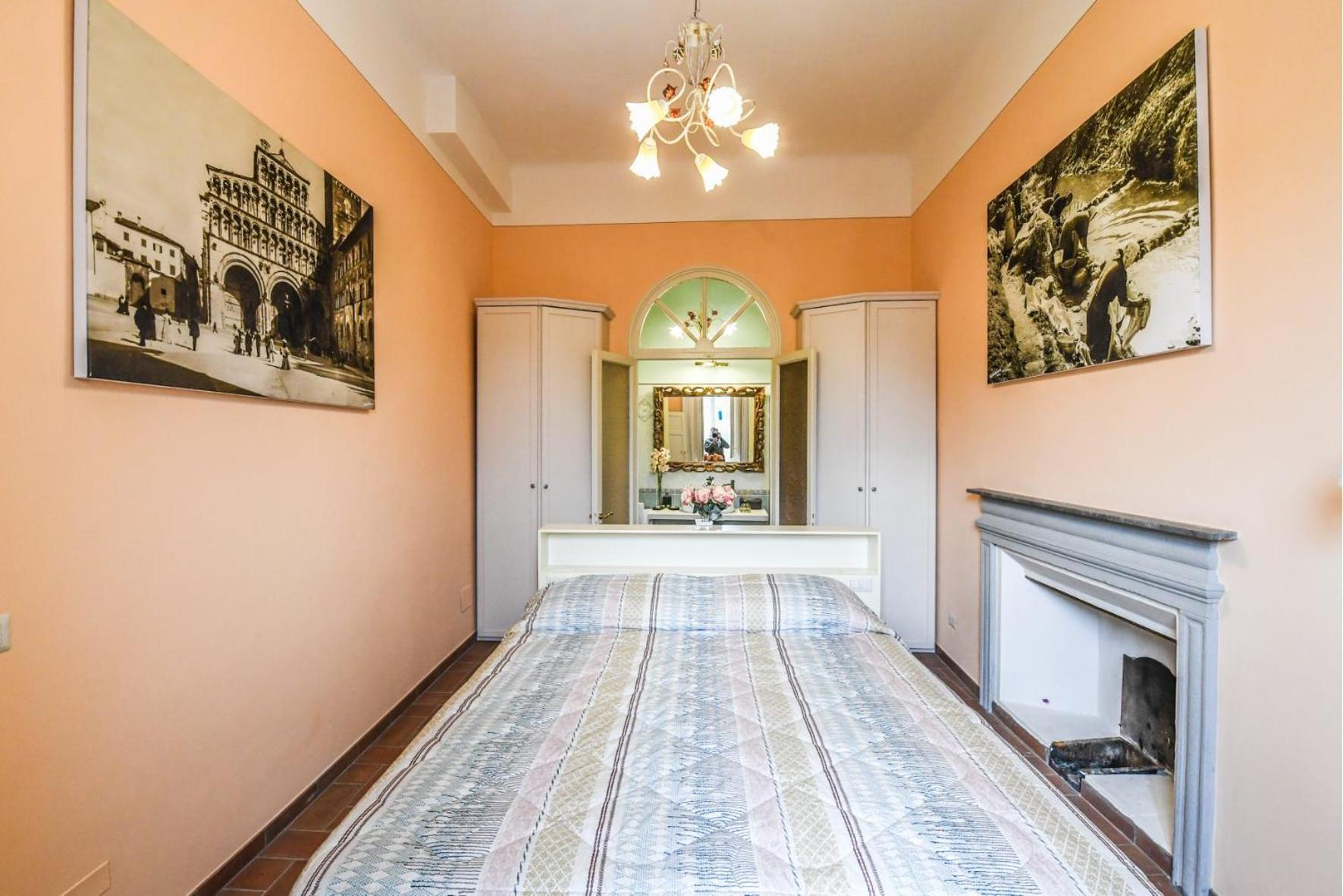 Deluxe Family Room (2 Adults + 2 Children)