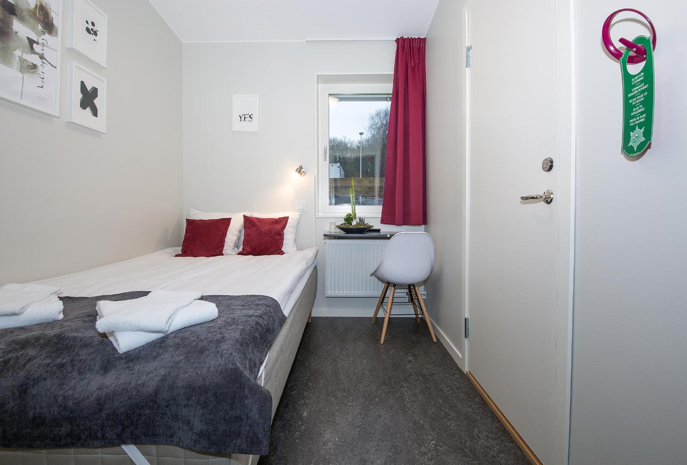 Economy Double Room (1 Adult + 1 Child) photo 1