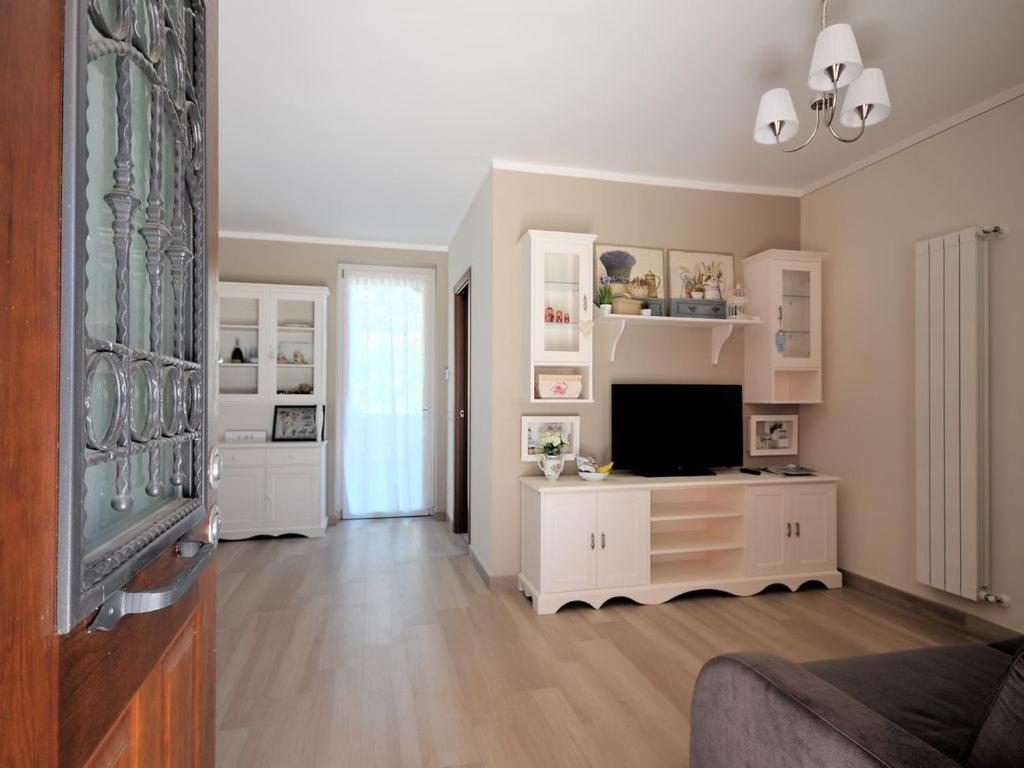 Apartment with Garden