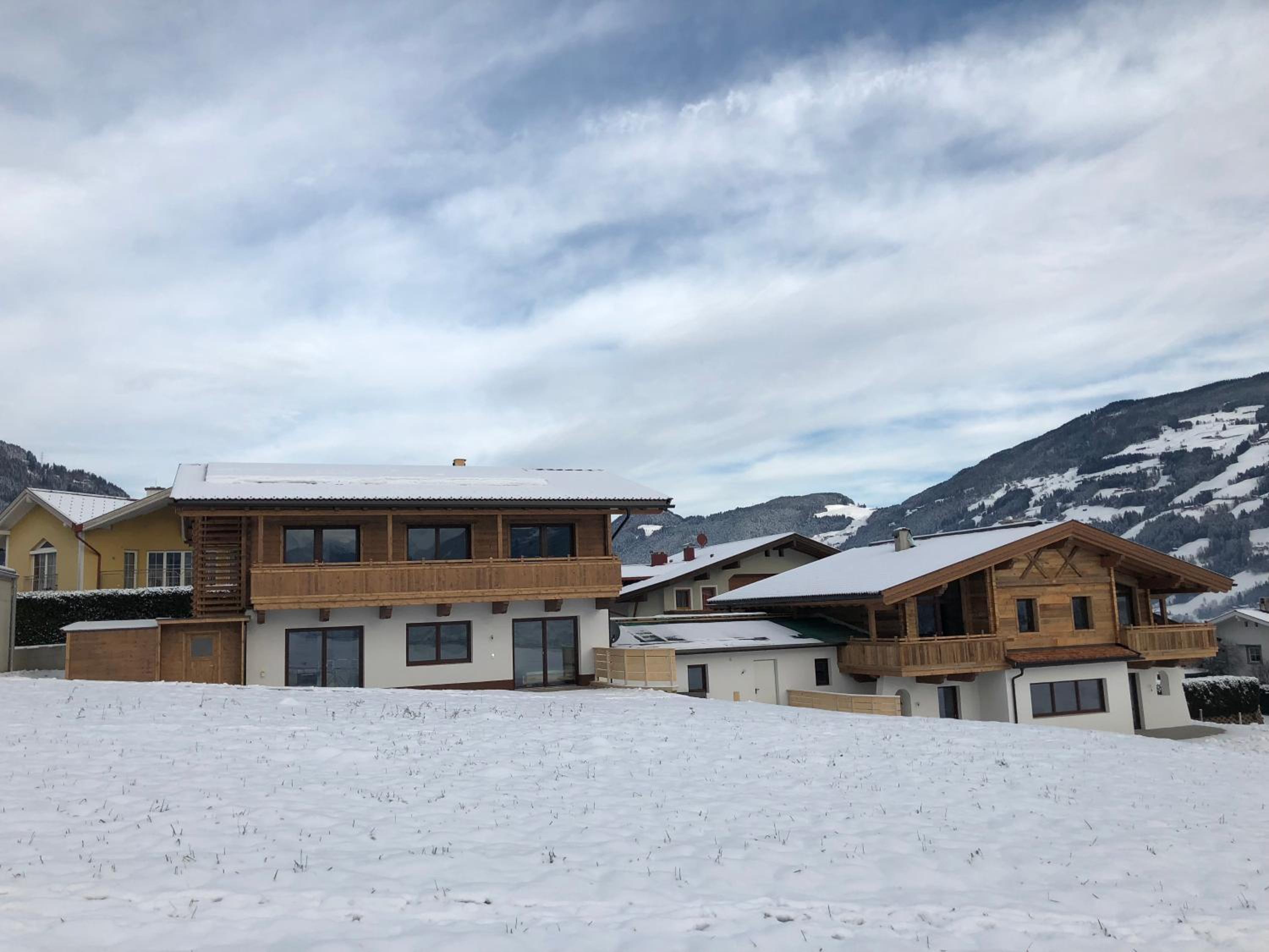 Three-Bedroom Chalet photo 3