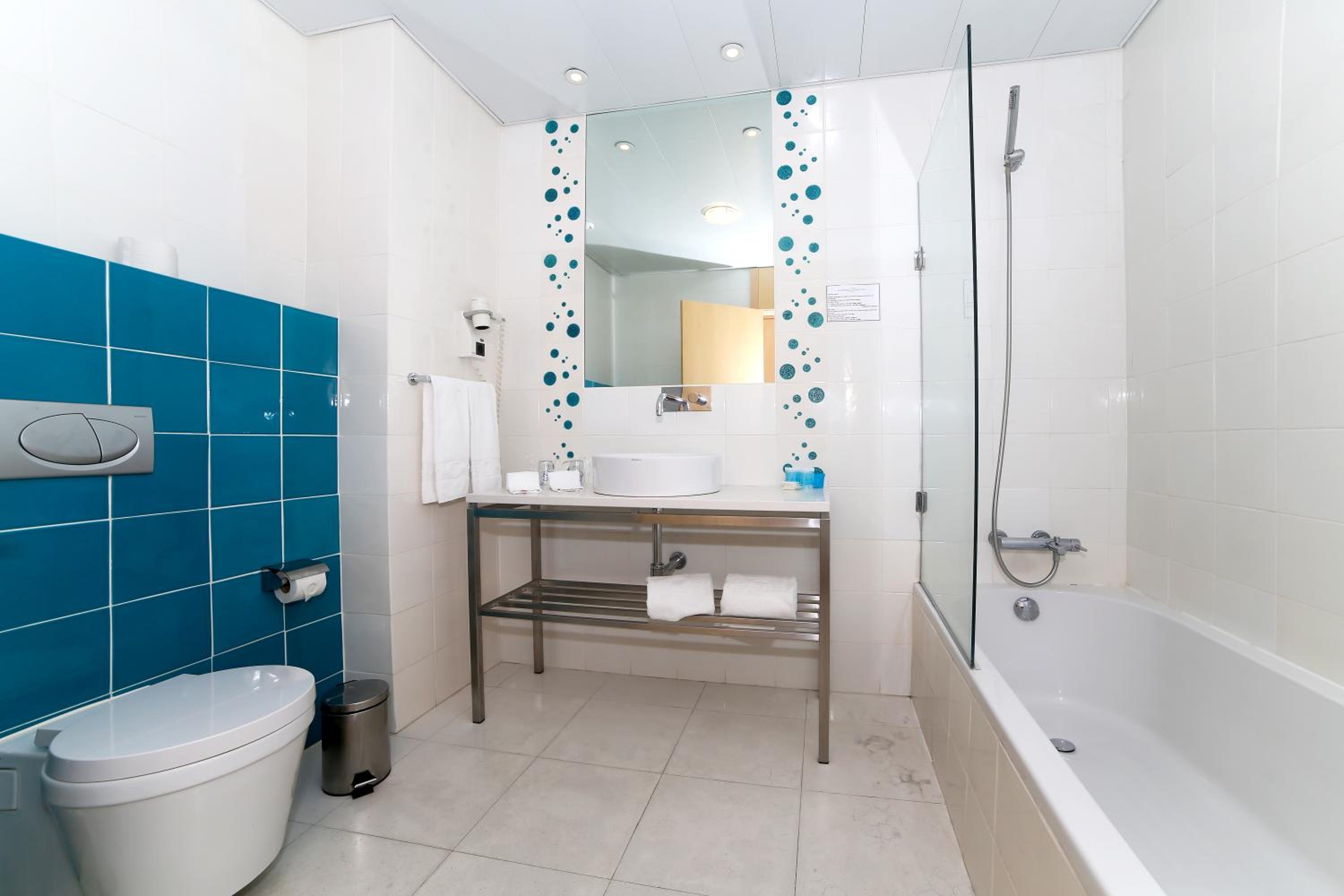 Triple Room - Photo 2