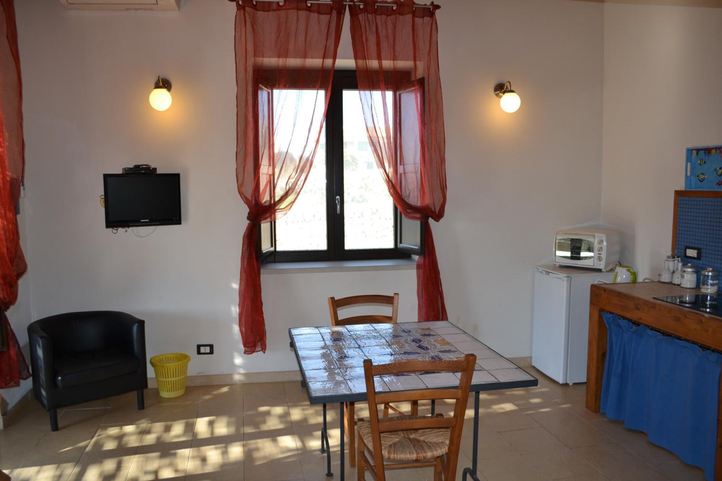 Studio - Split Level photo 2