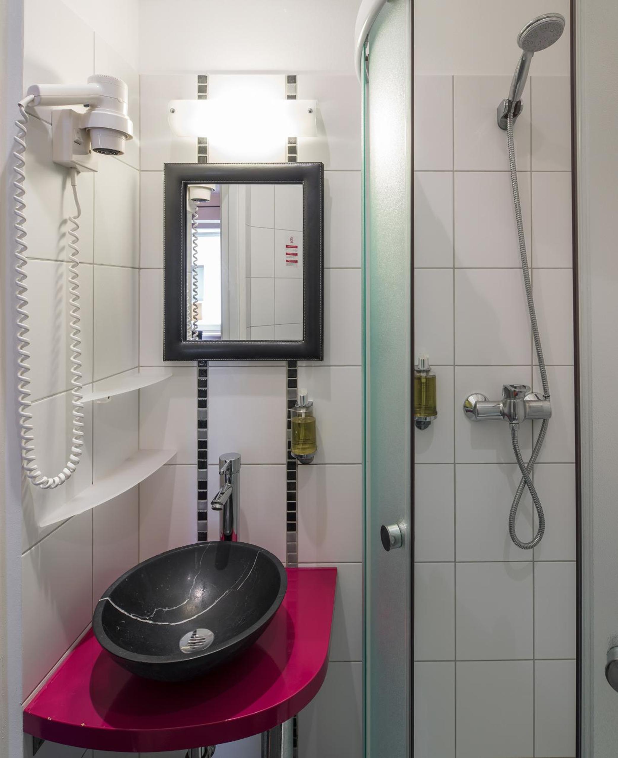 Double Room - Photo 4