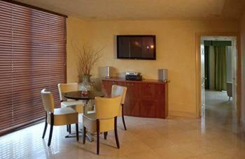 One-Bedroom Suite with View