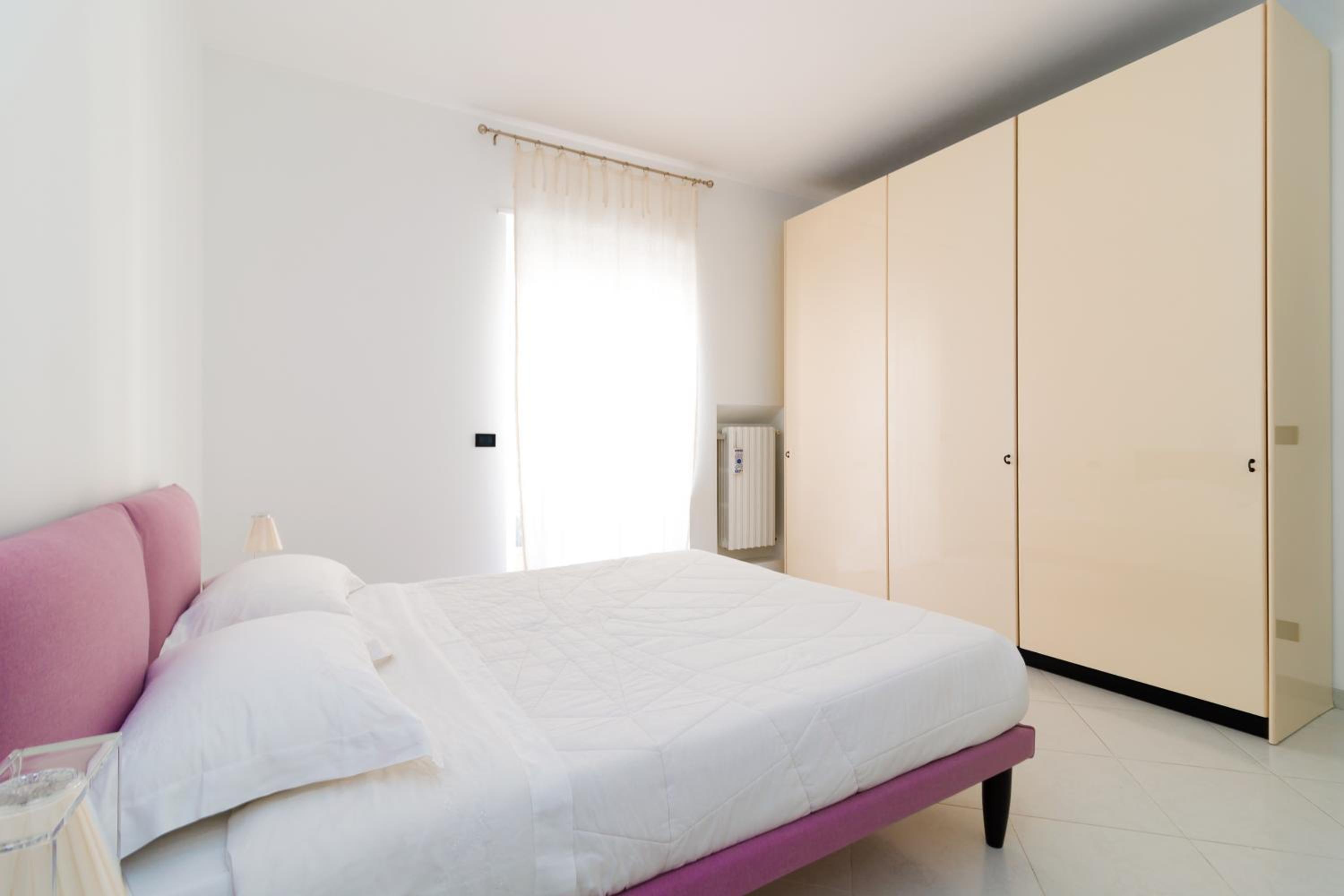Two-Bedroom House photo 3