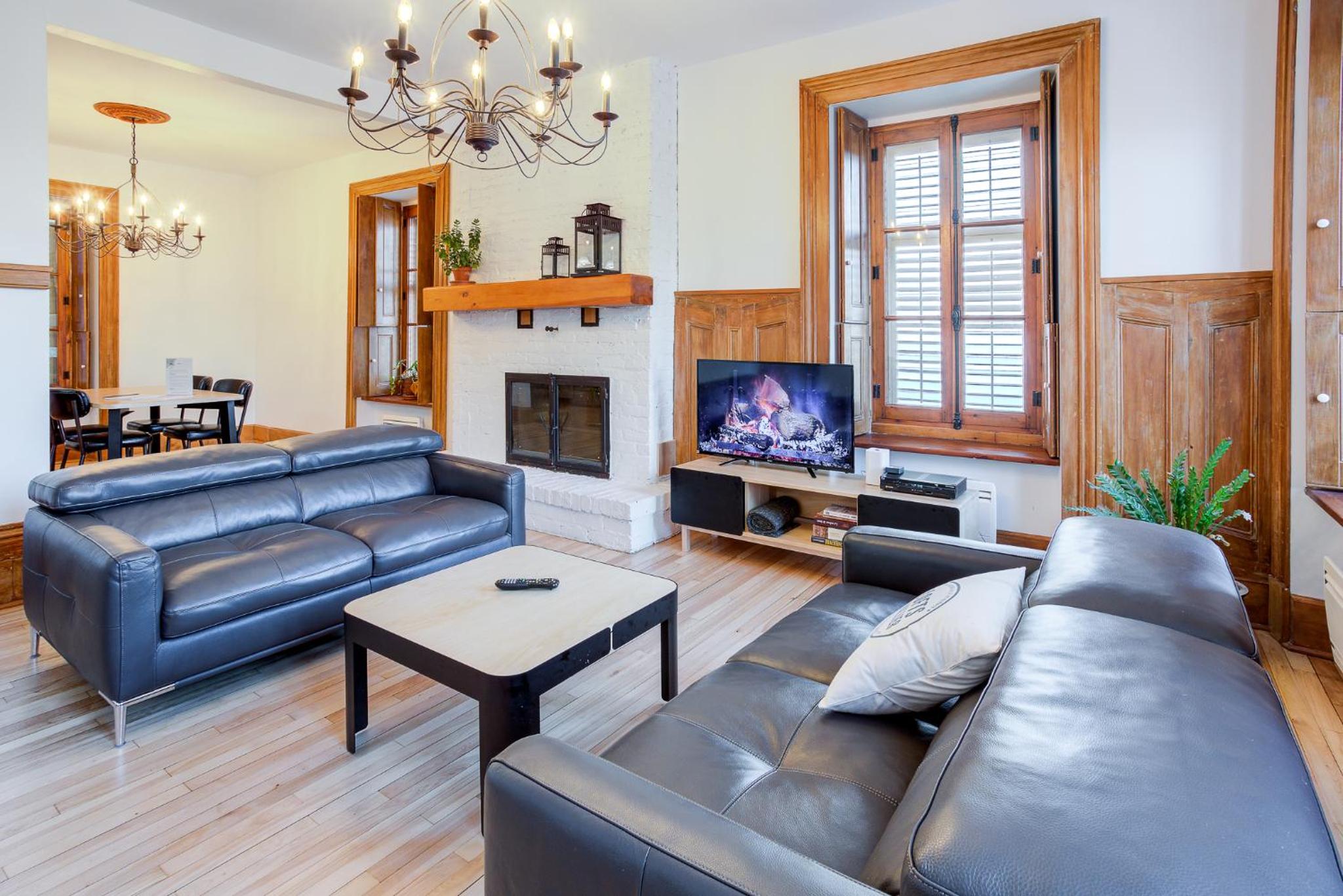 Two-Bedroom Apartment with Terrace V201
