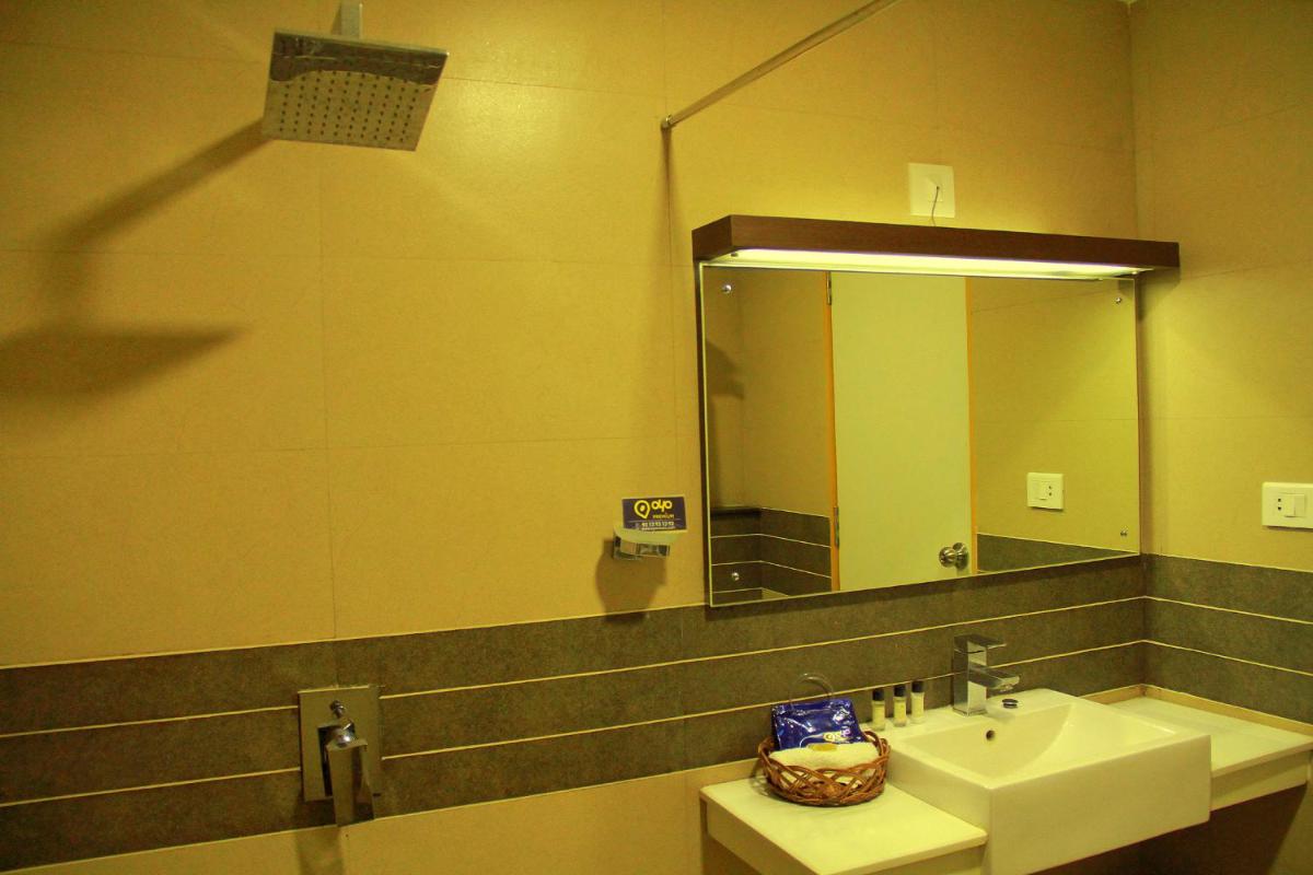Family Room with Private Bathroom photo 3