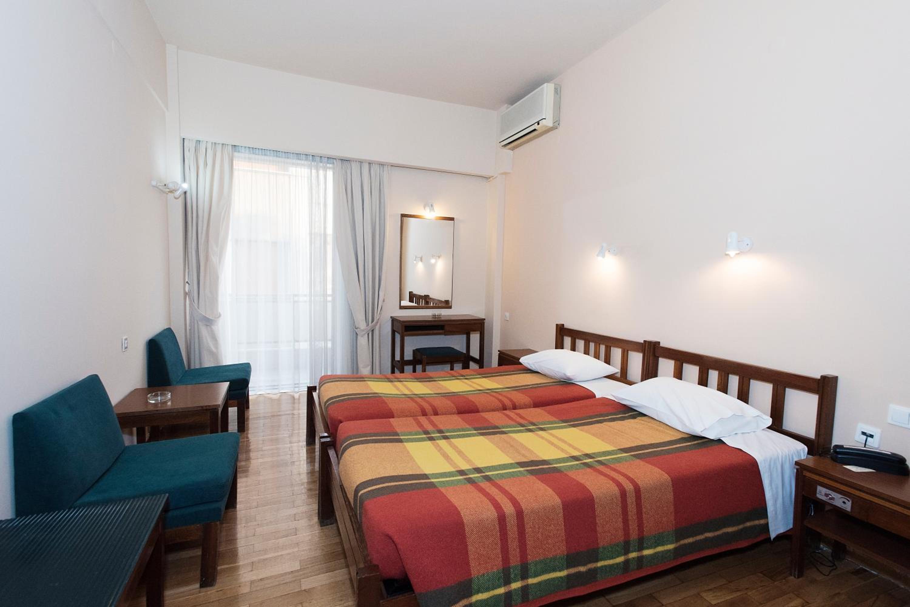 Double Room - Photo 16