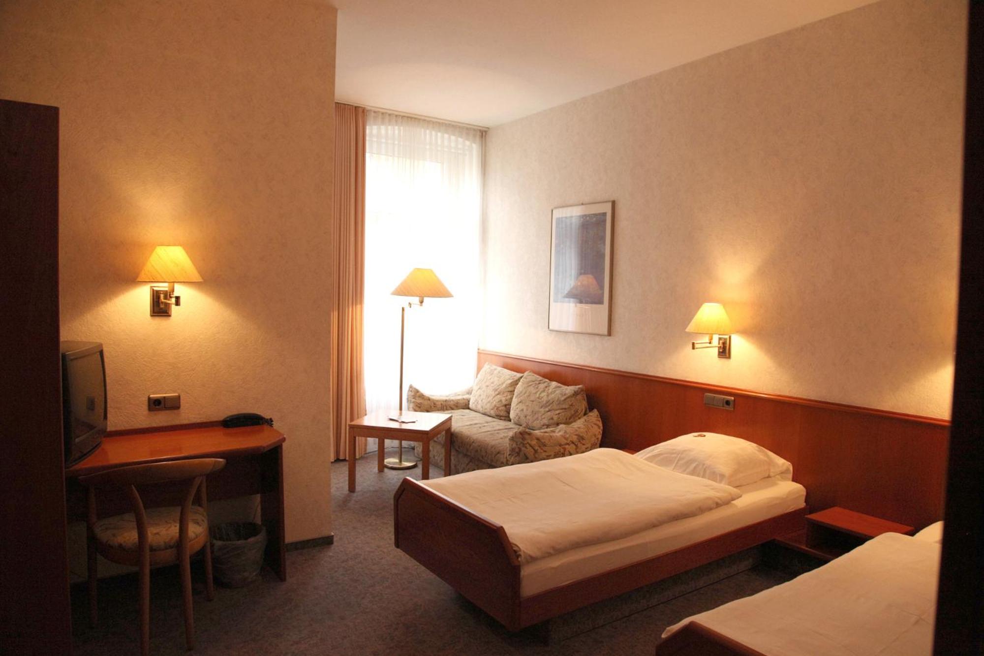 Double or Twin Room - Photo 1