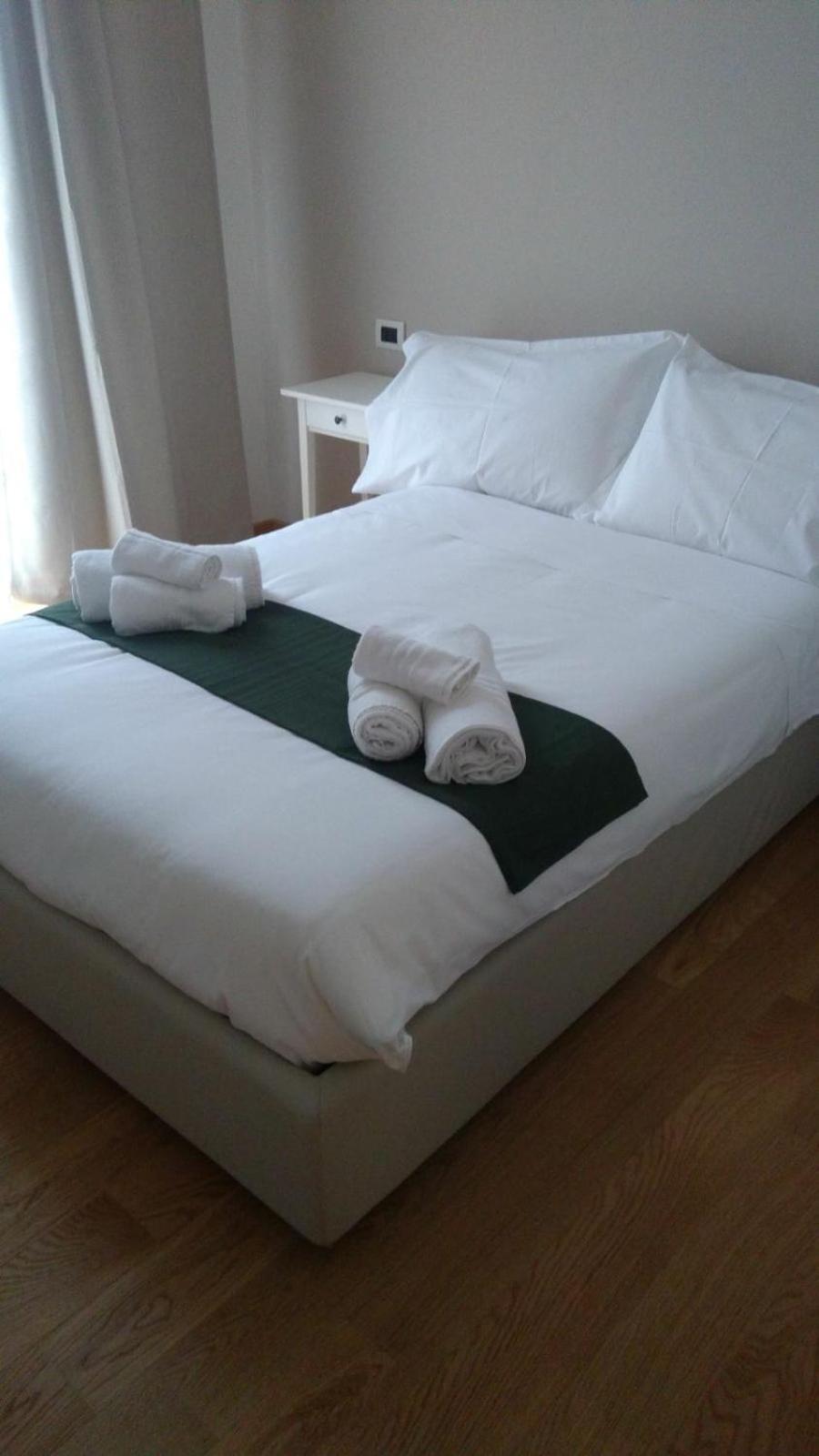 Deluxe Single Room with Balcony photo 2