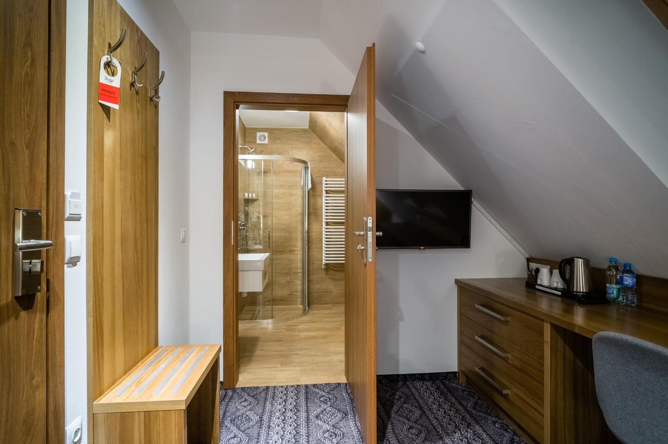 Small Double Room - Photo 4