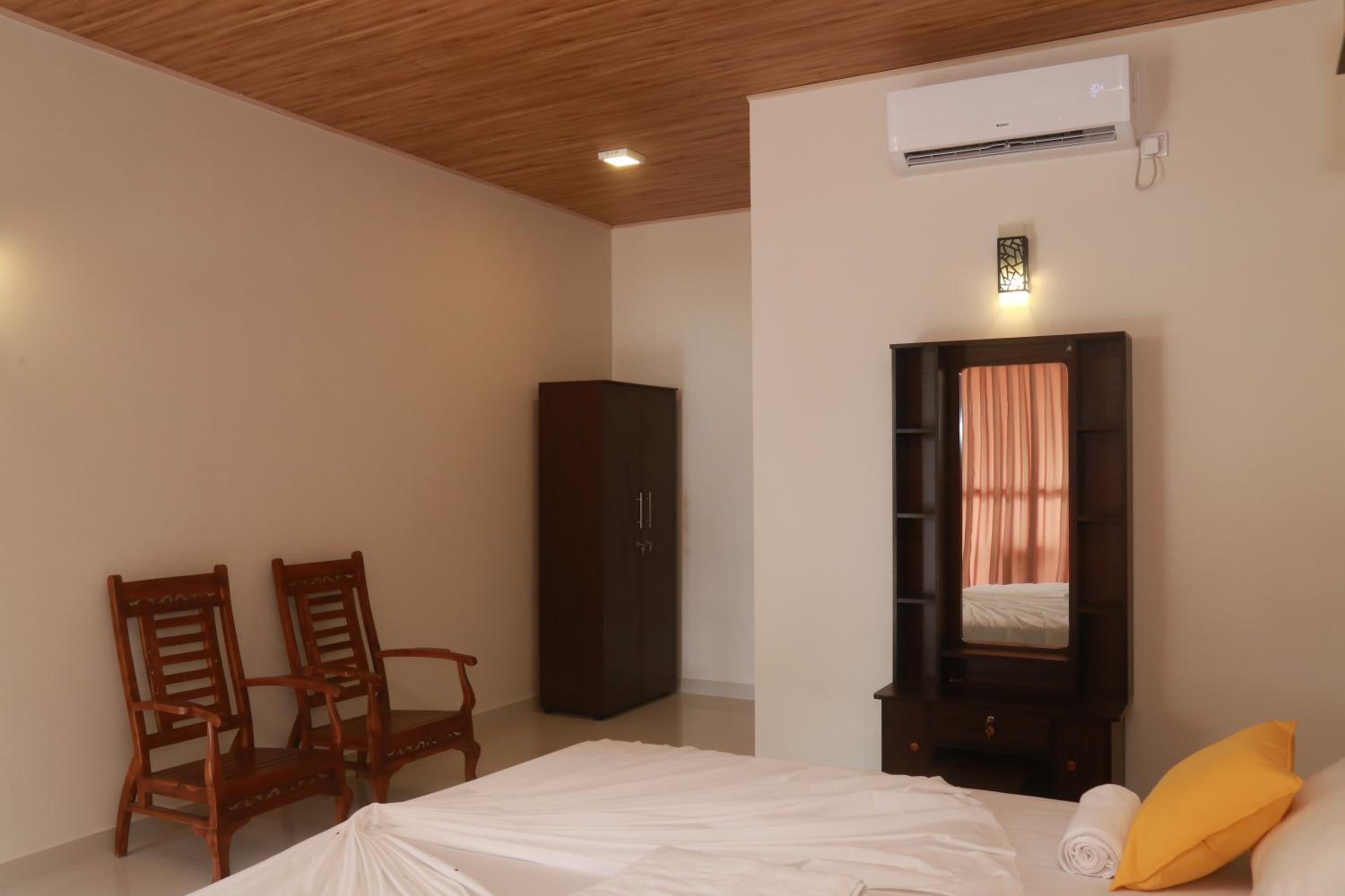Deluxe Double Room photo 2