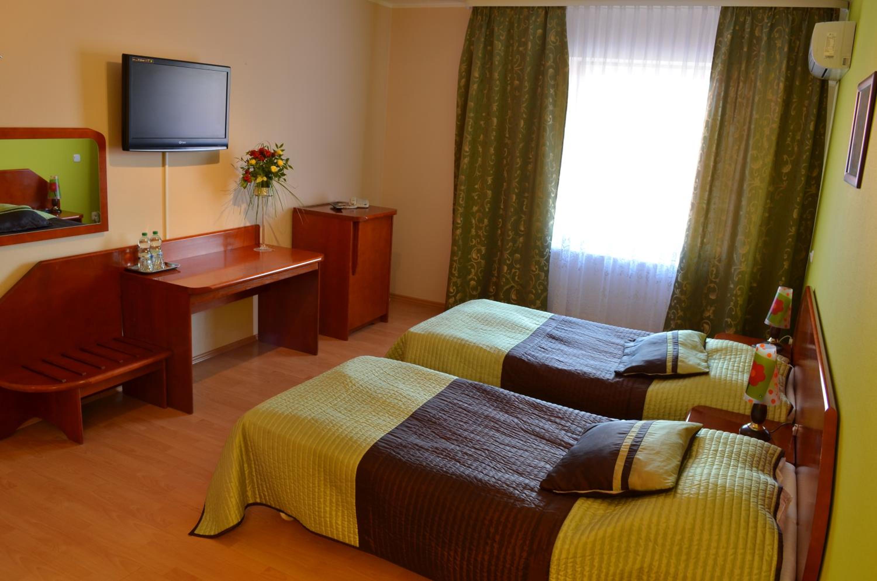 Double or Twin Room photo 3