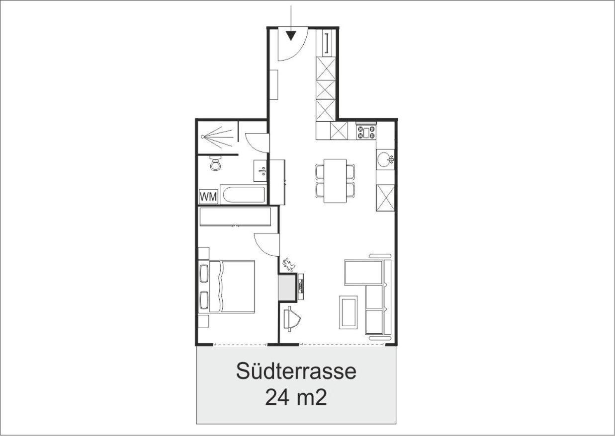 Apartment with Balcony photo 3