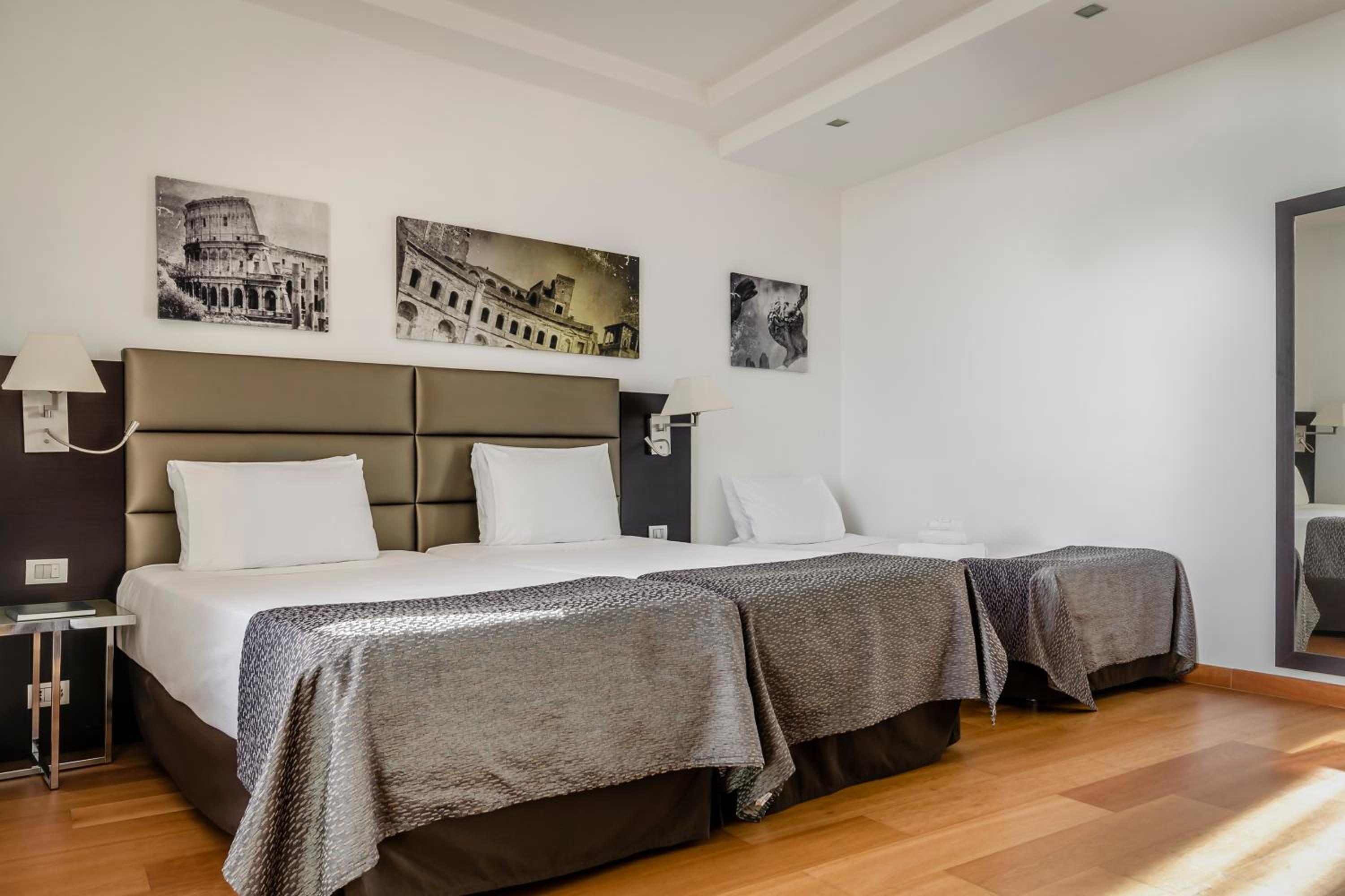 Triple Room
