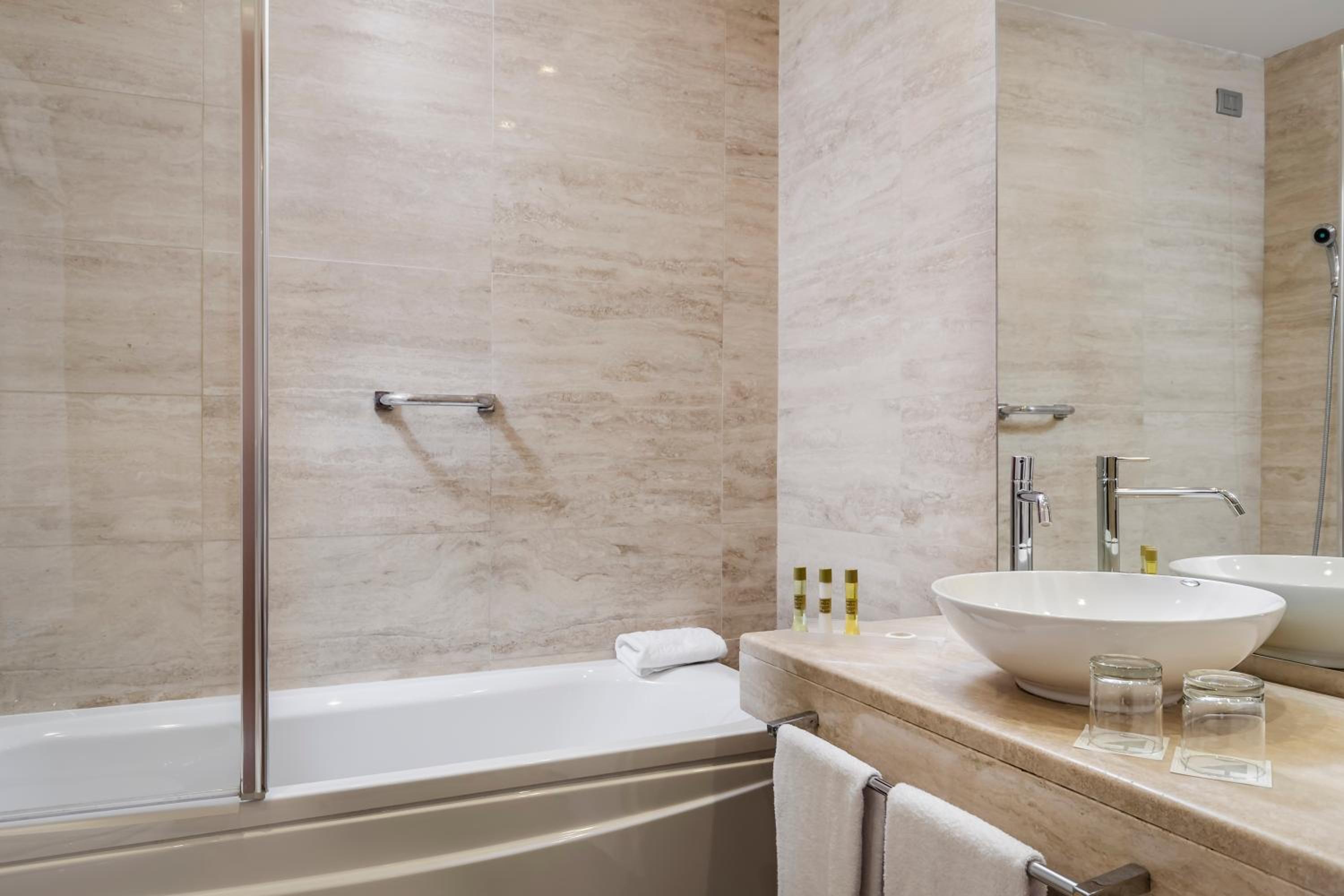 Double or Twin Room with Terrace