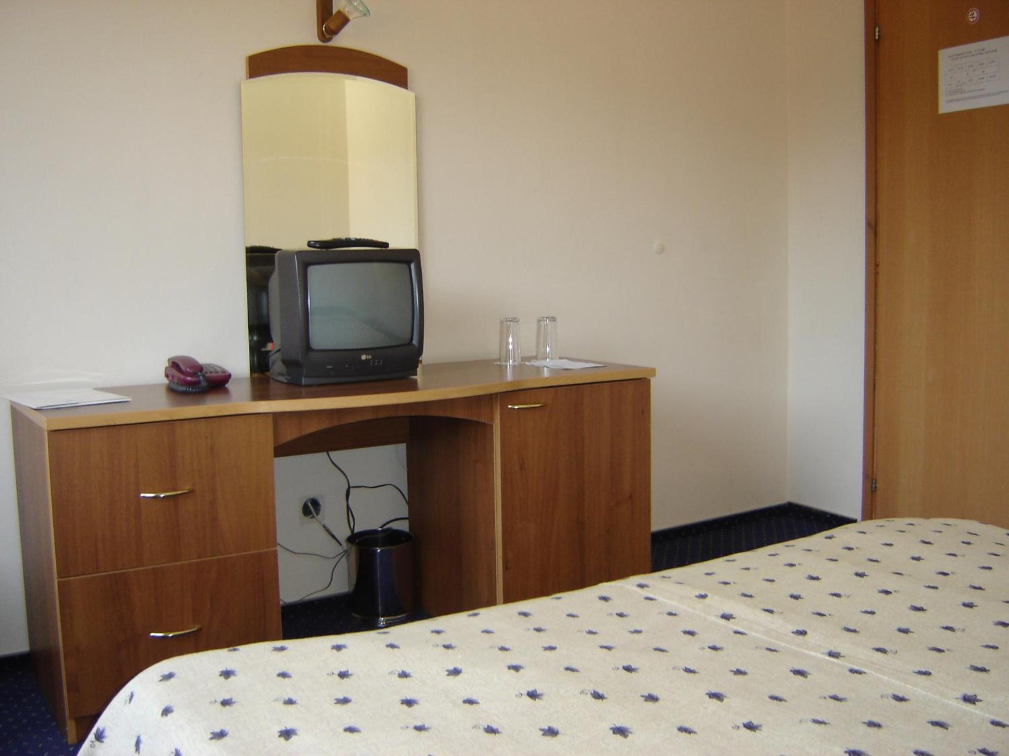 Standard Double/Twin Room - Photo 1