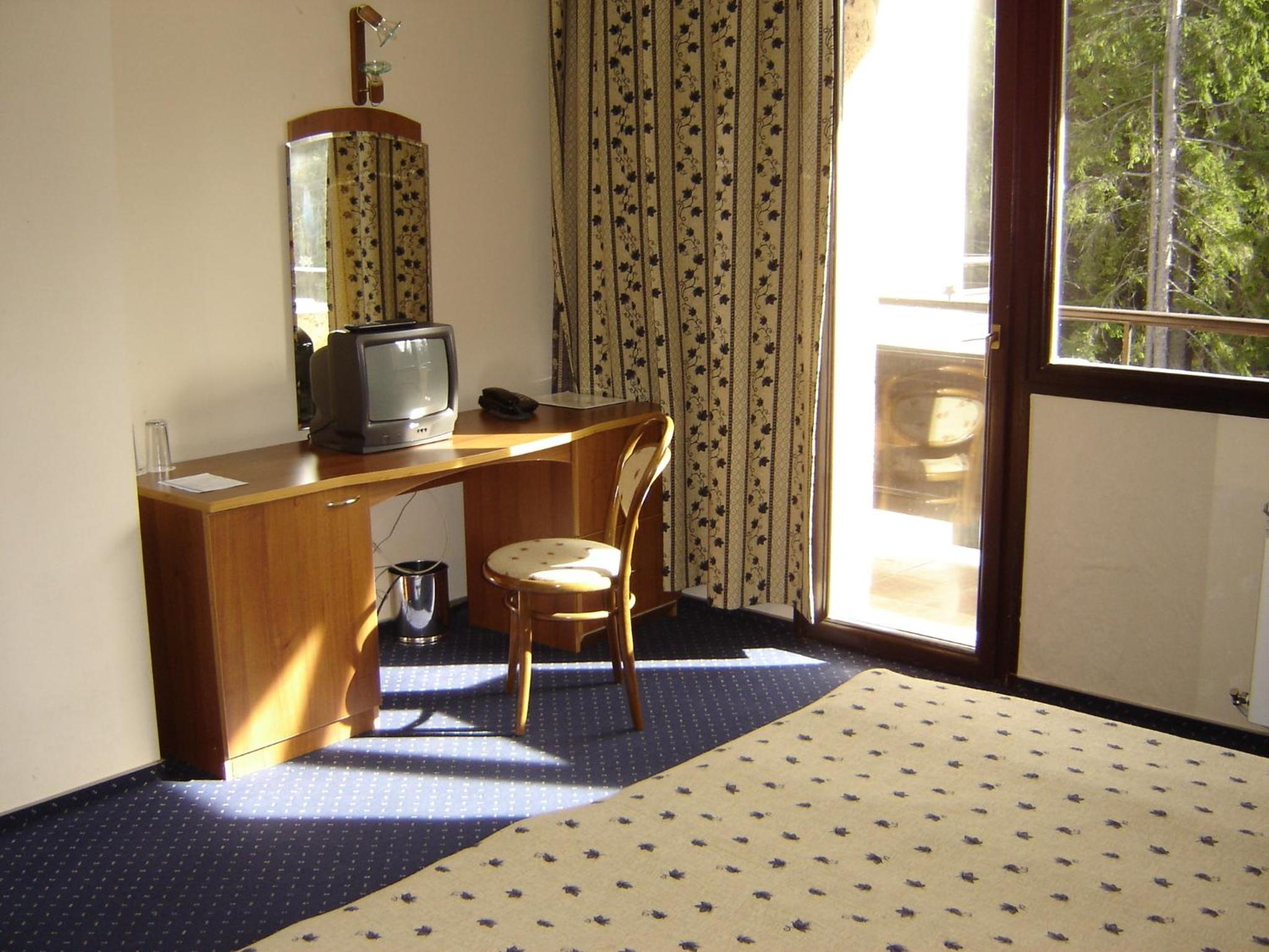 Standard Double/Twin Room - Photo 7