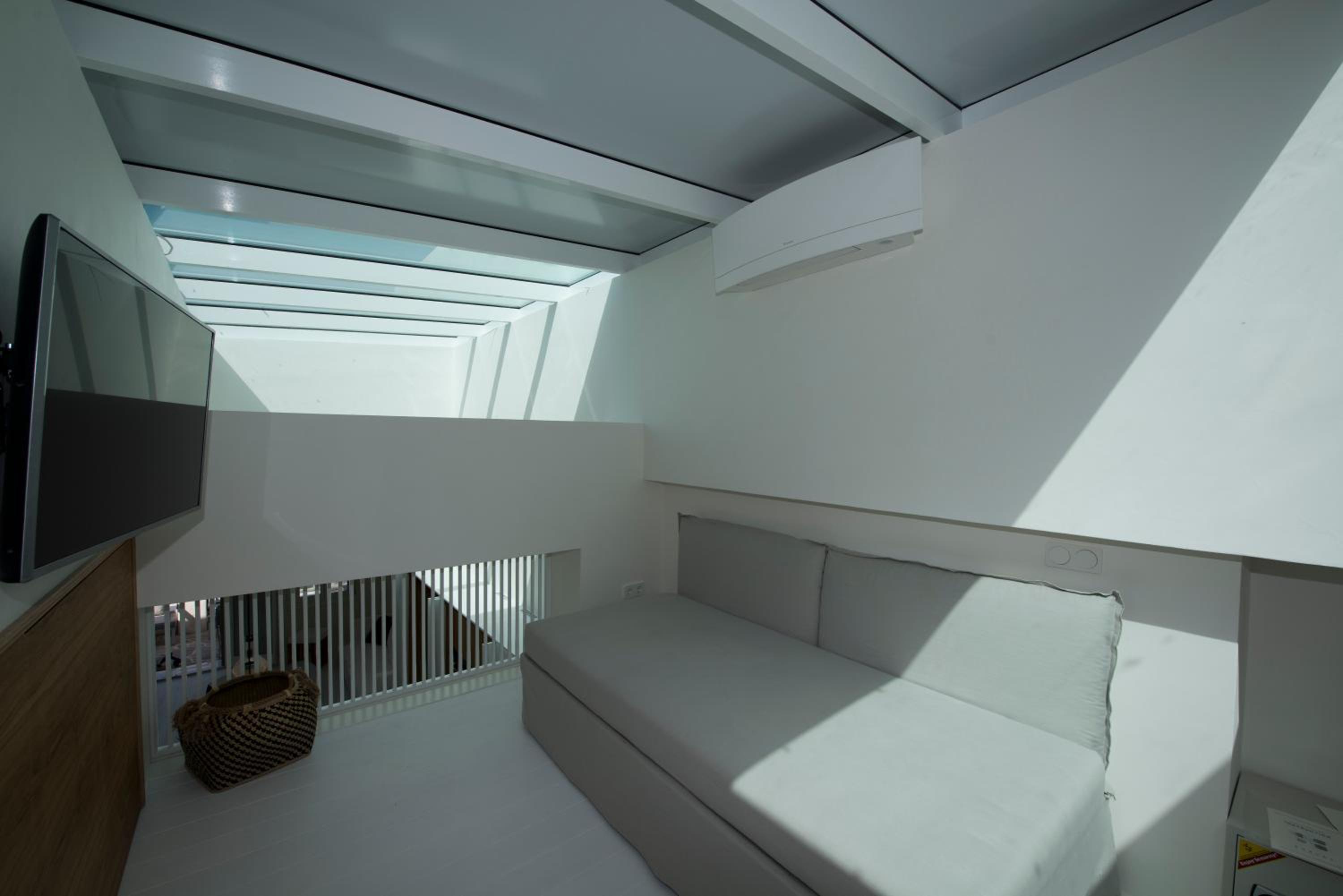 Villa with Sea View - Photo 51