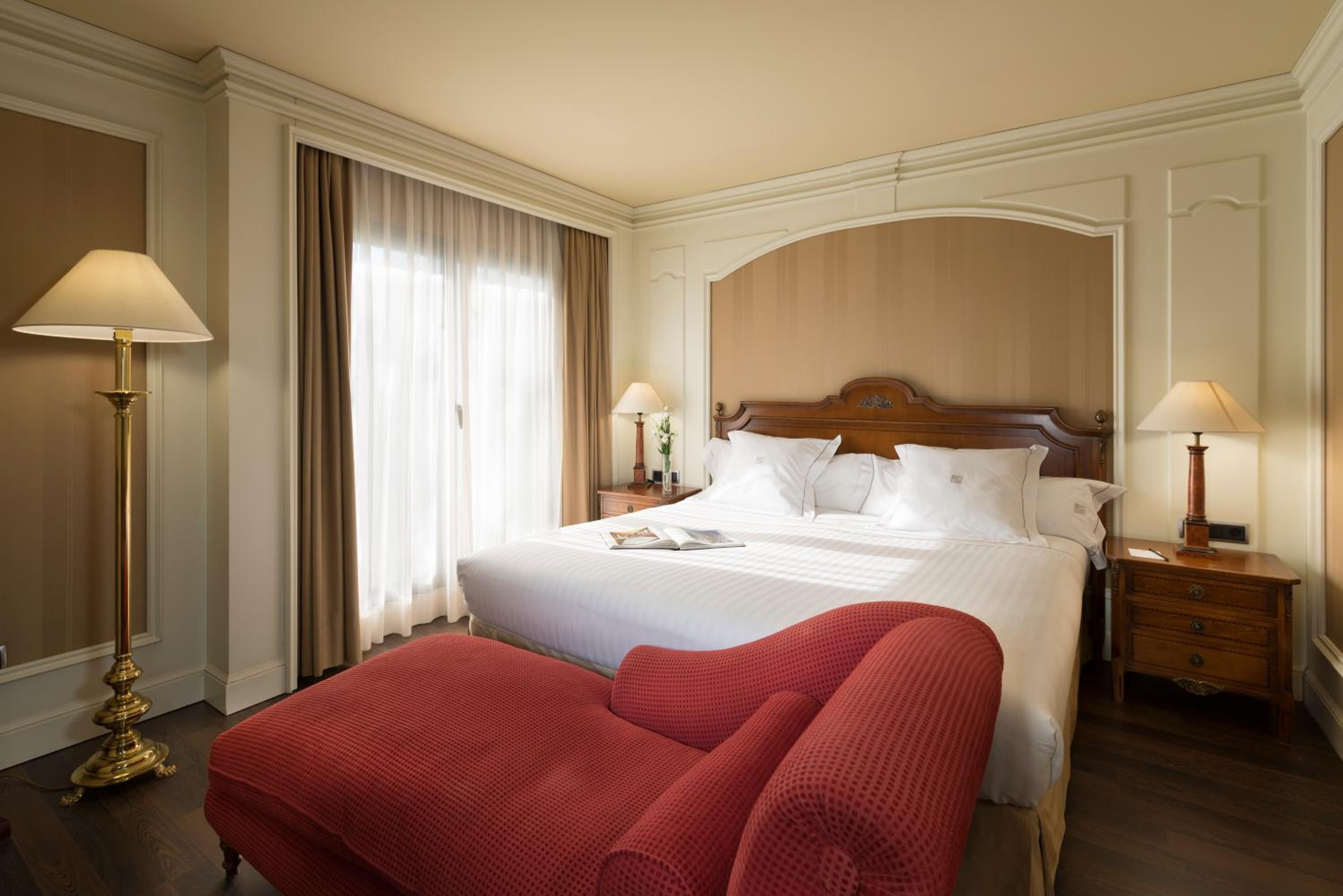 Junior Suite Superior city view