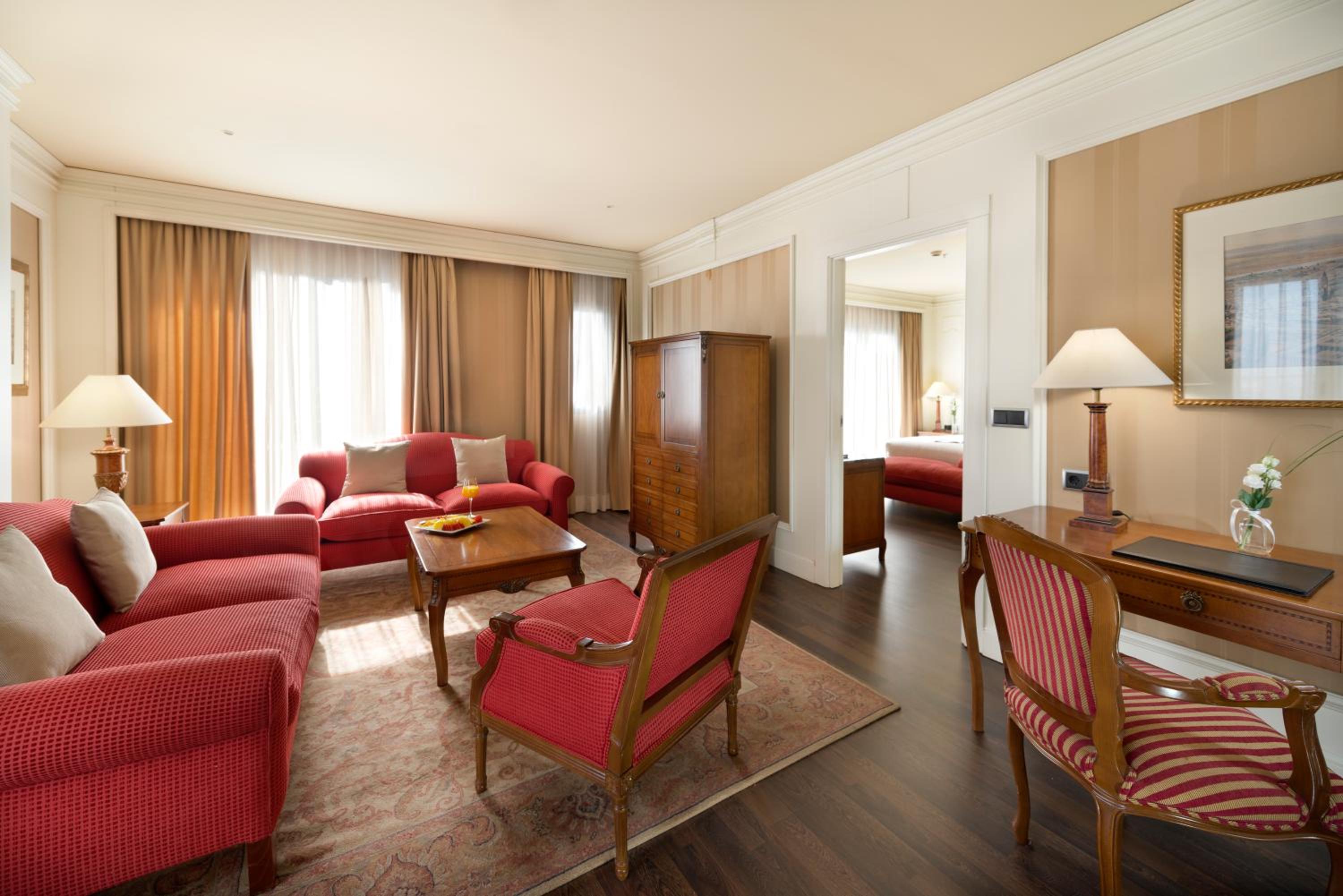 Junior Suite Superior city view
