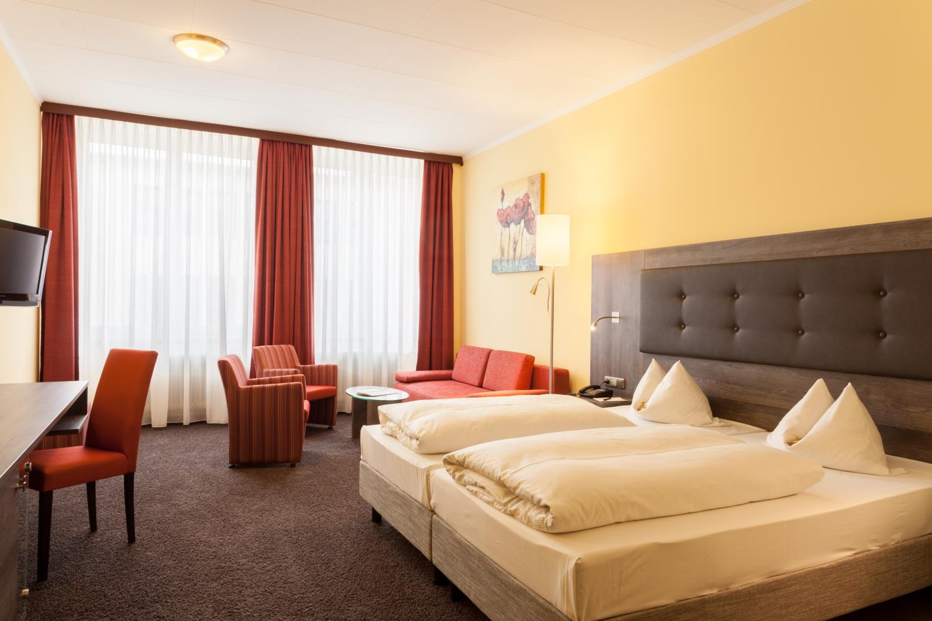 Deluxe Double Room - Photo 7