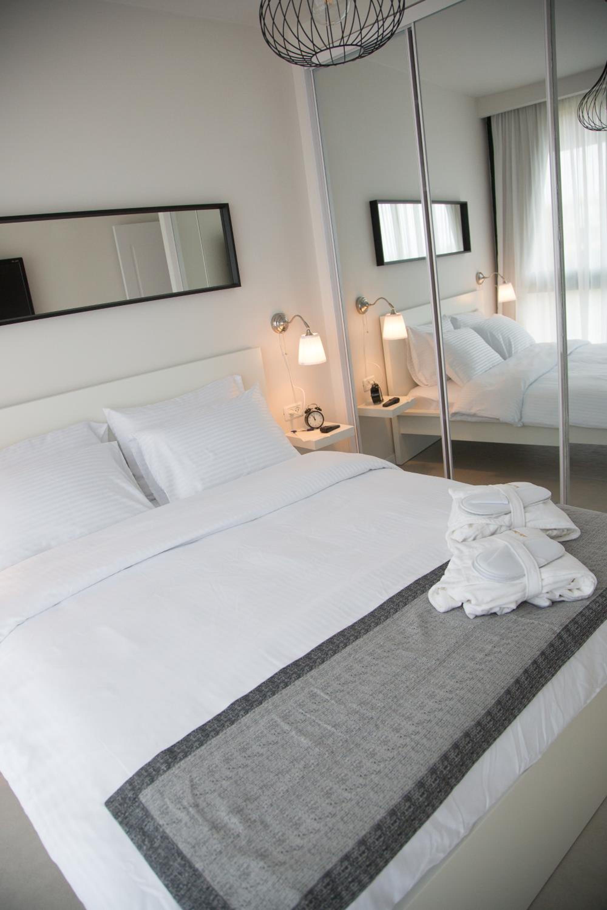 Two-Bedroom Apartment - Photo 28