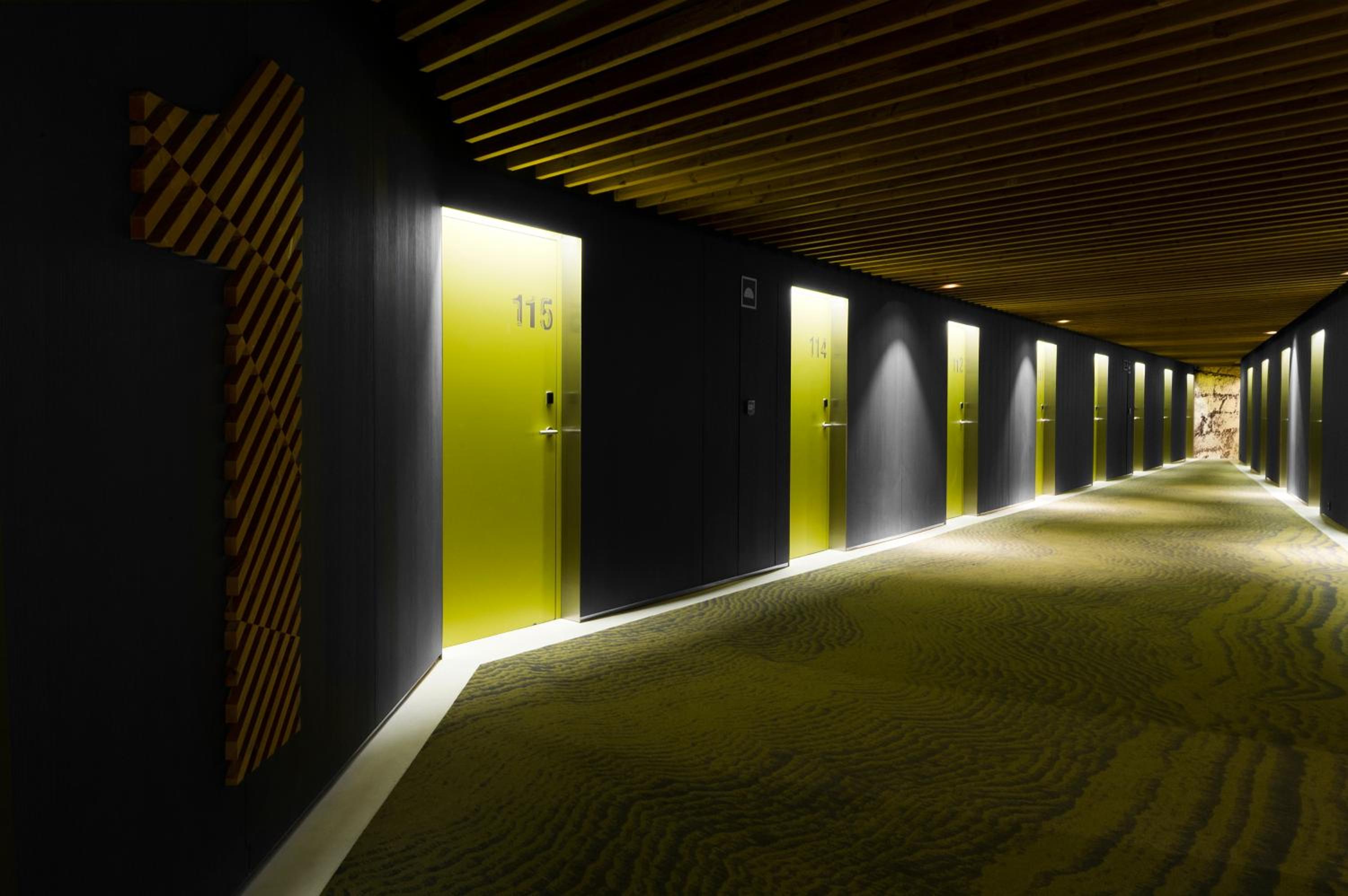 Superior Double or Twin Room thumbnail 5