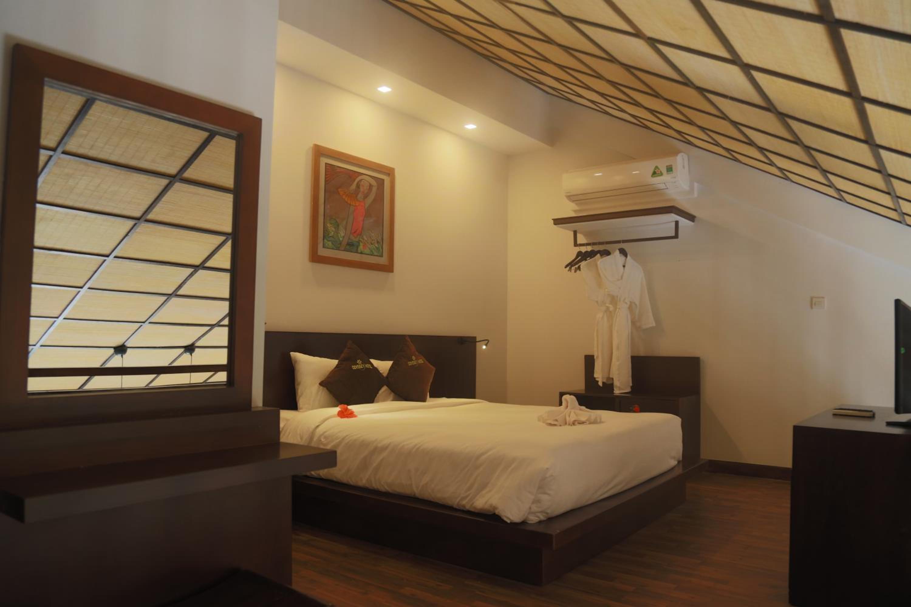 Duplex Suite with Balcony and River View photo 3