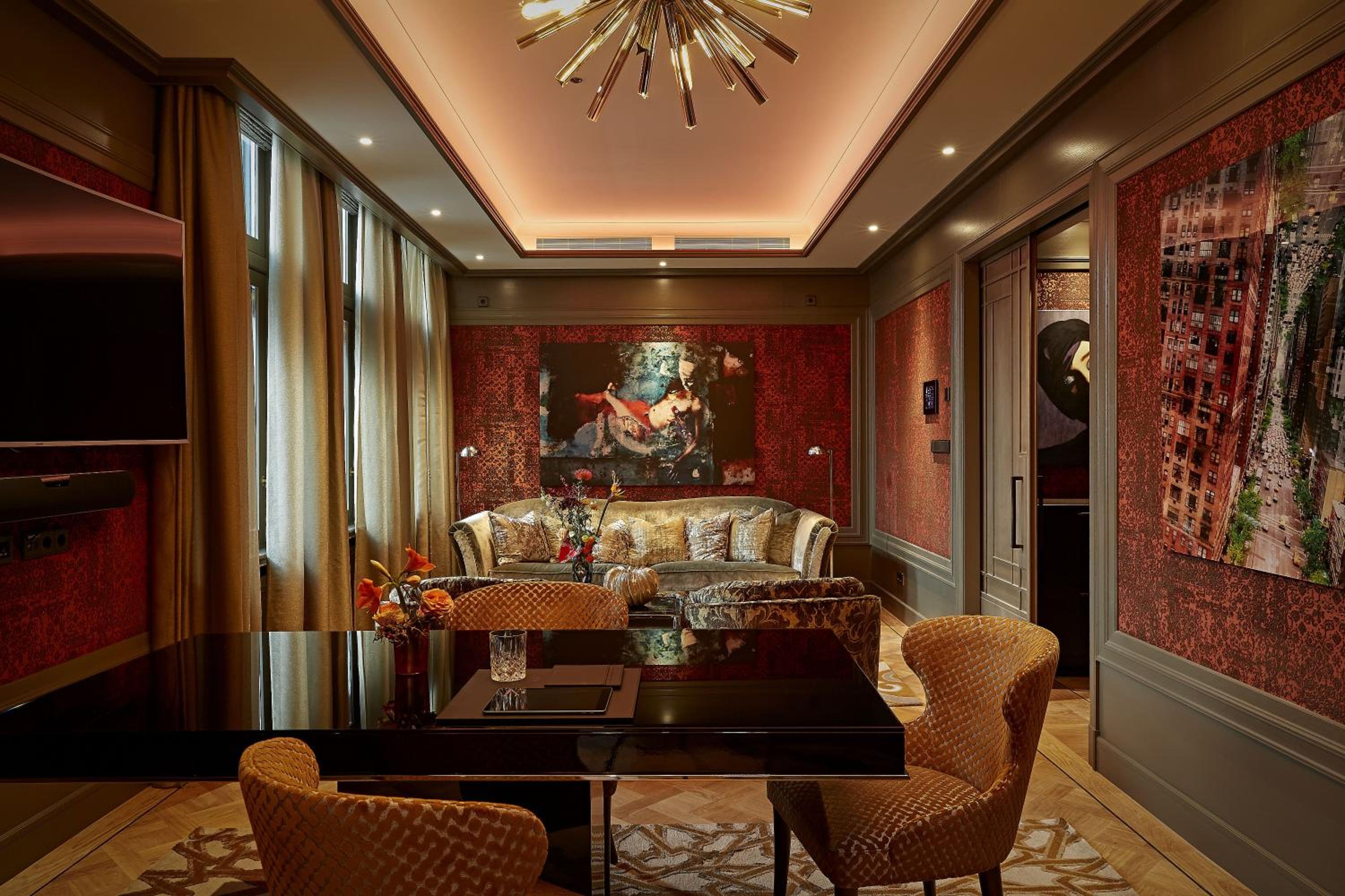 Grand Terrace Suite