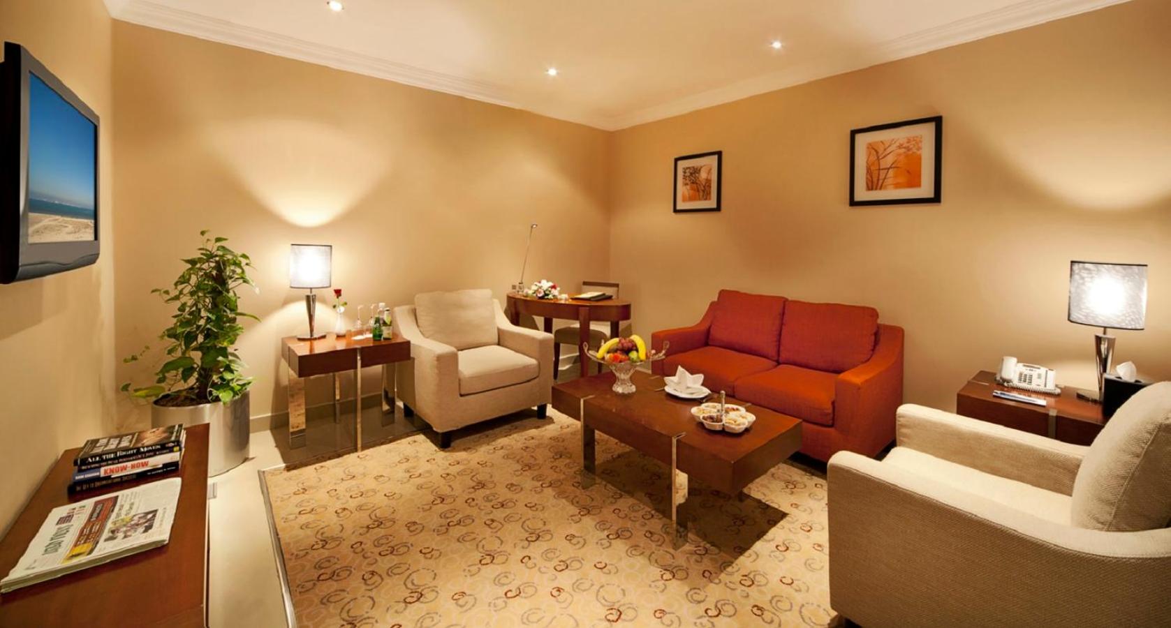Executive Suite - Photo 3