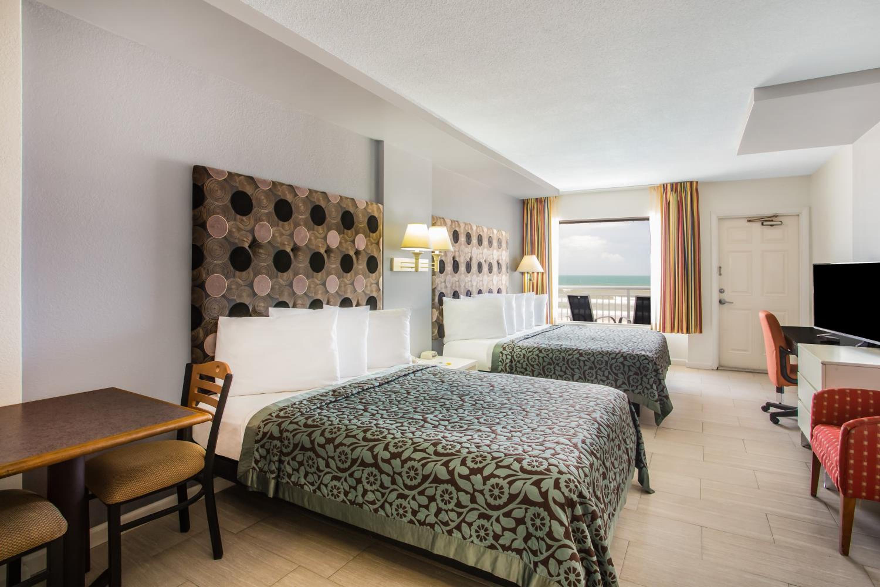 1 King Bed and 1 Queen Bed, Ocean Front, Efficiency, Non-Smoking - Photo 1