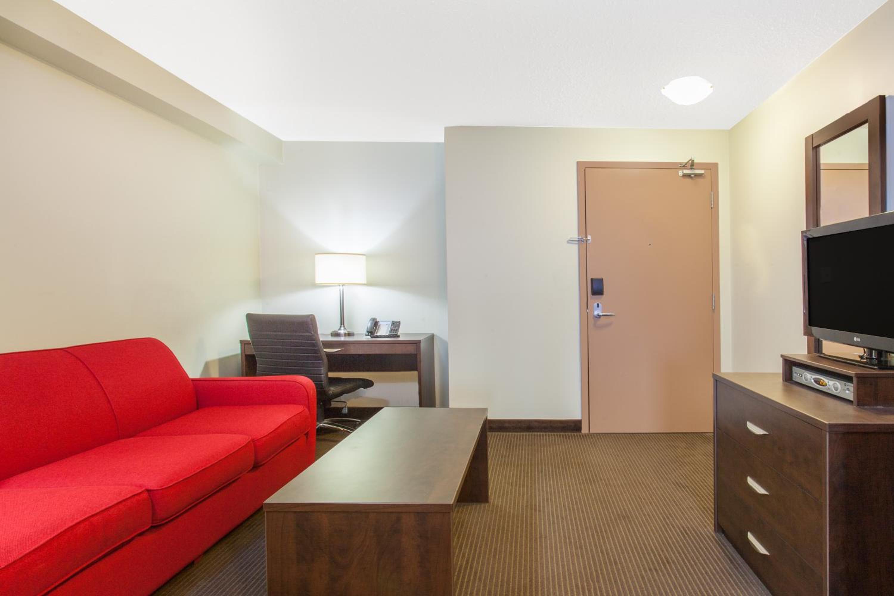 Deluxe Queen Room with Two Queen Beds - Non-Smoking photo 1