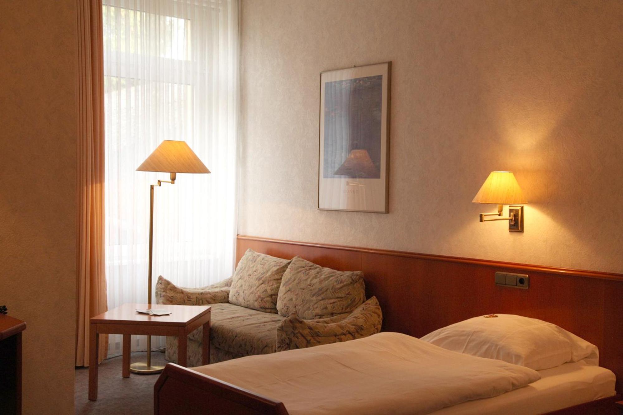 Single Room photo 3