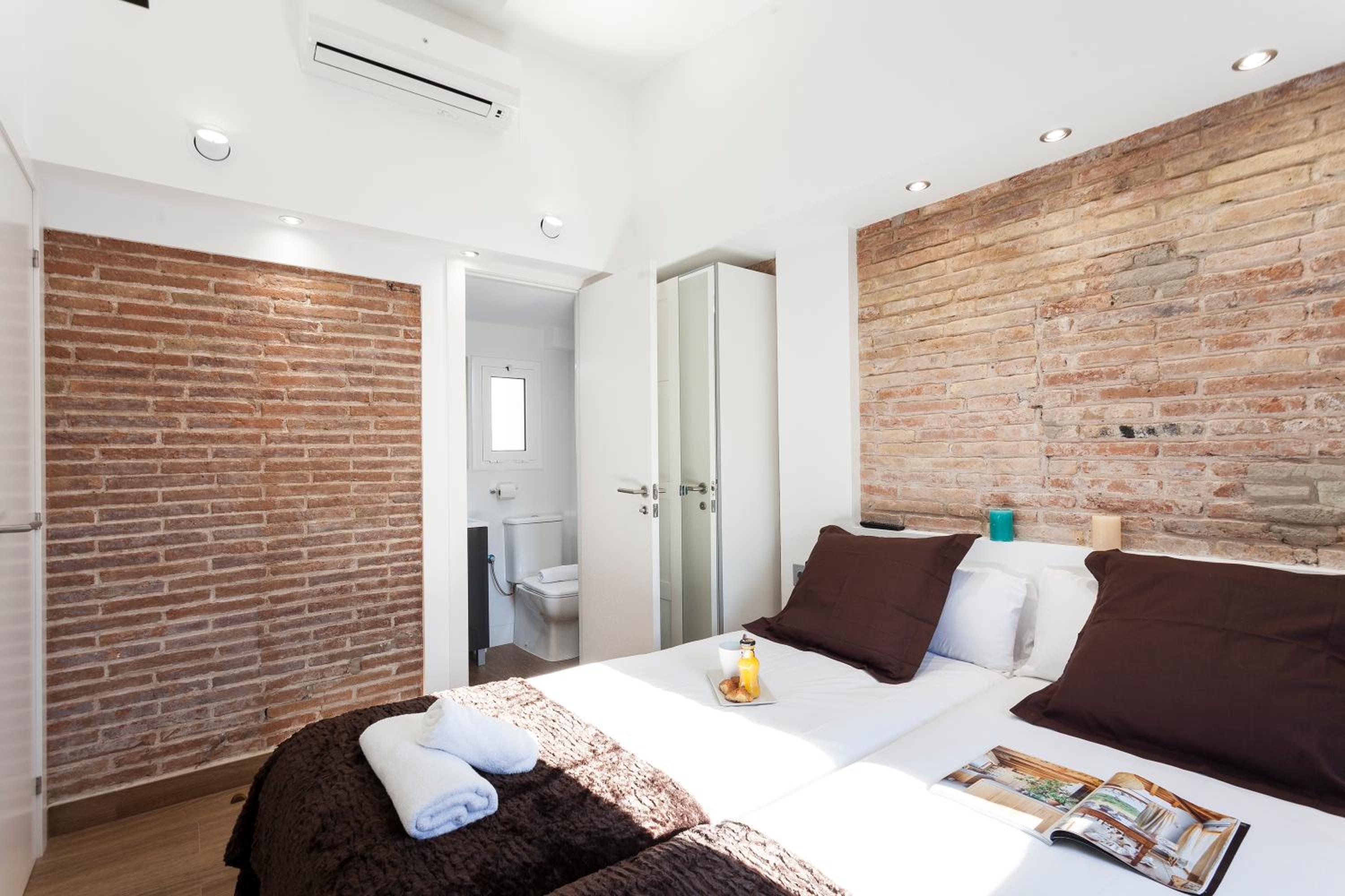 Apartment with Terrace photo 3