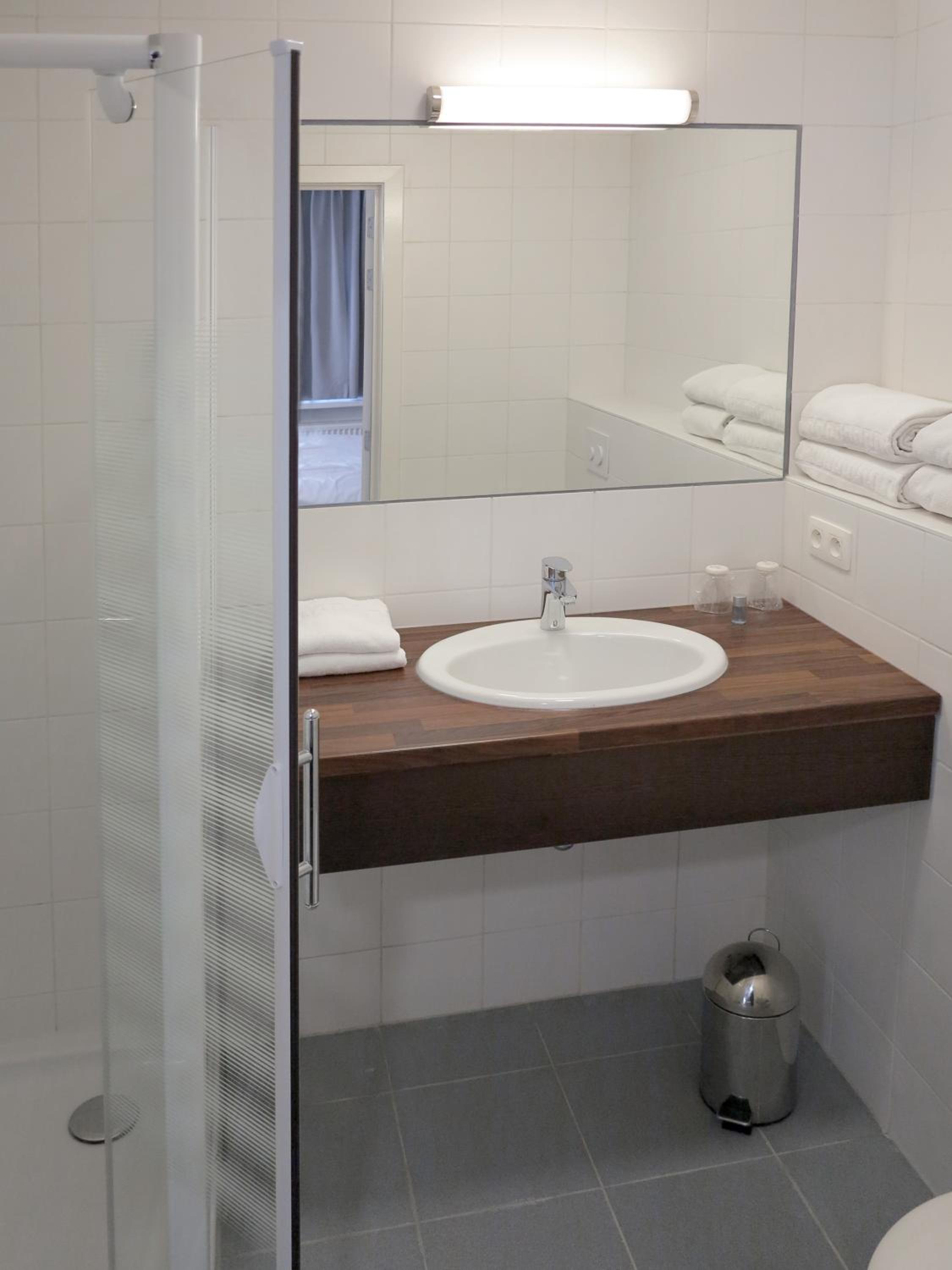 Standard Twin Room photo 2