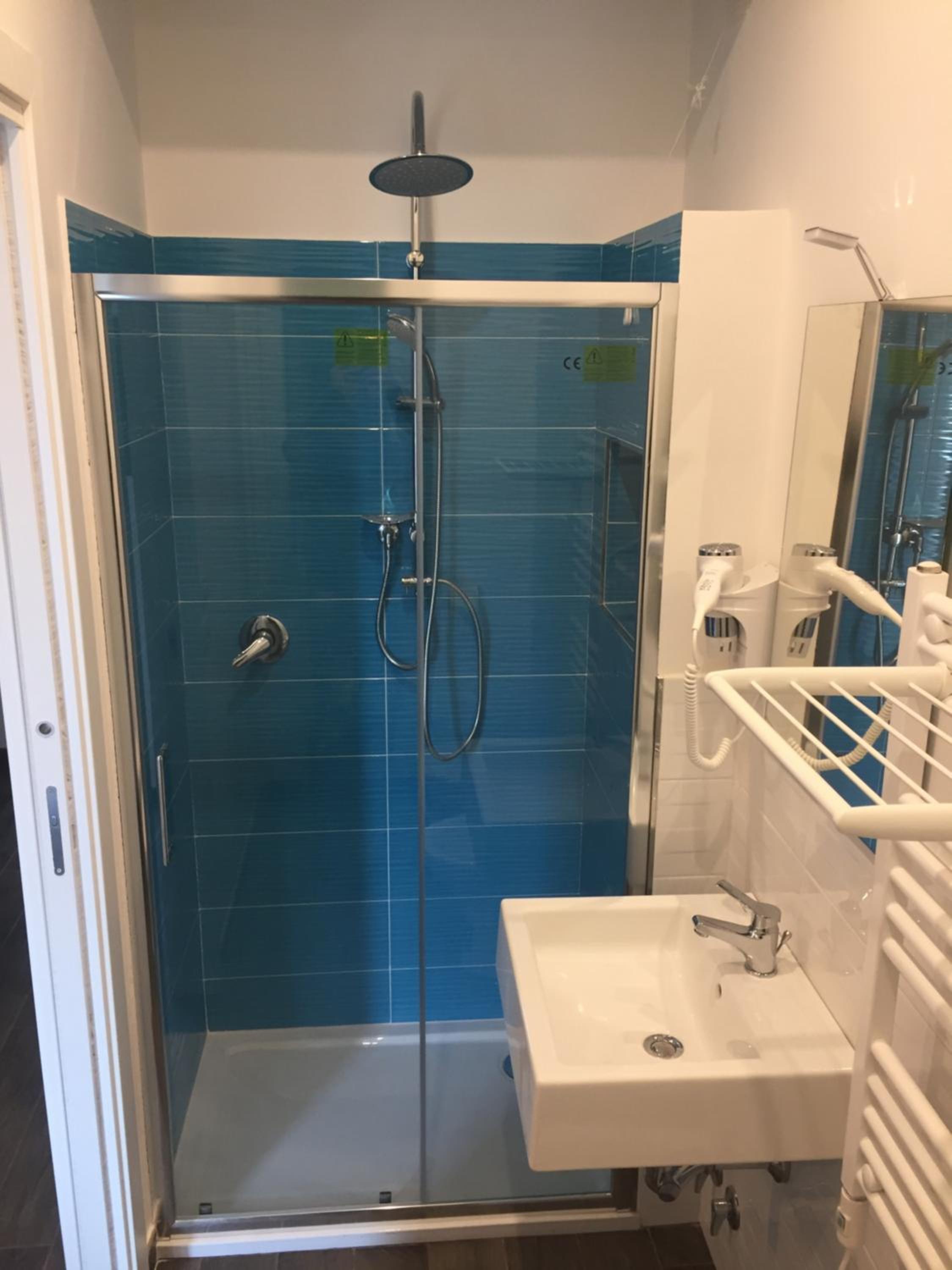 Double Room - Photo 13