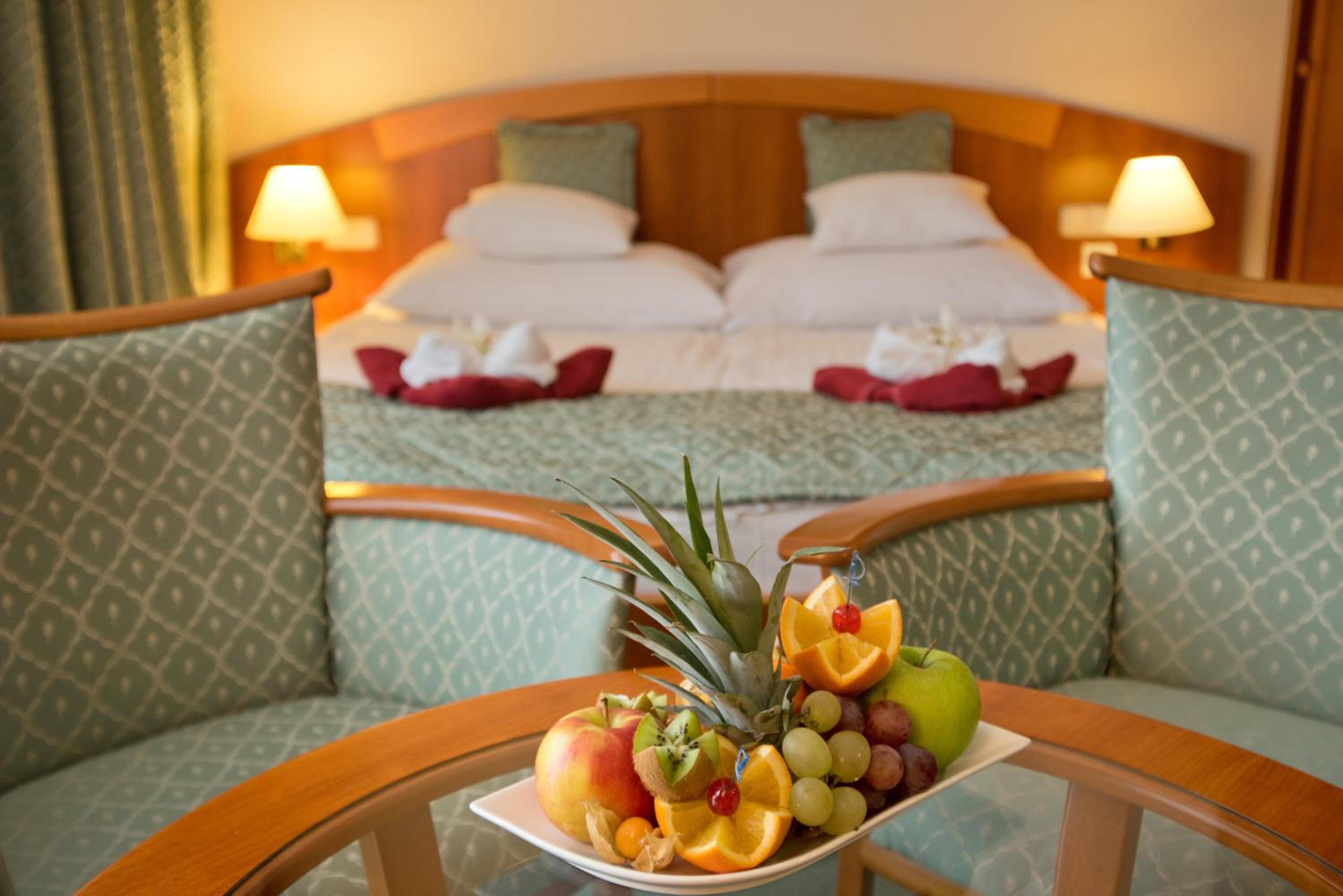 Double Room - Photo 6