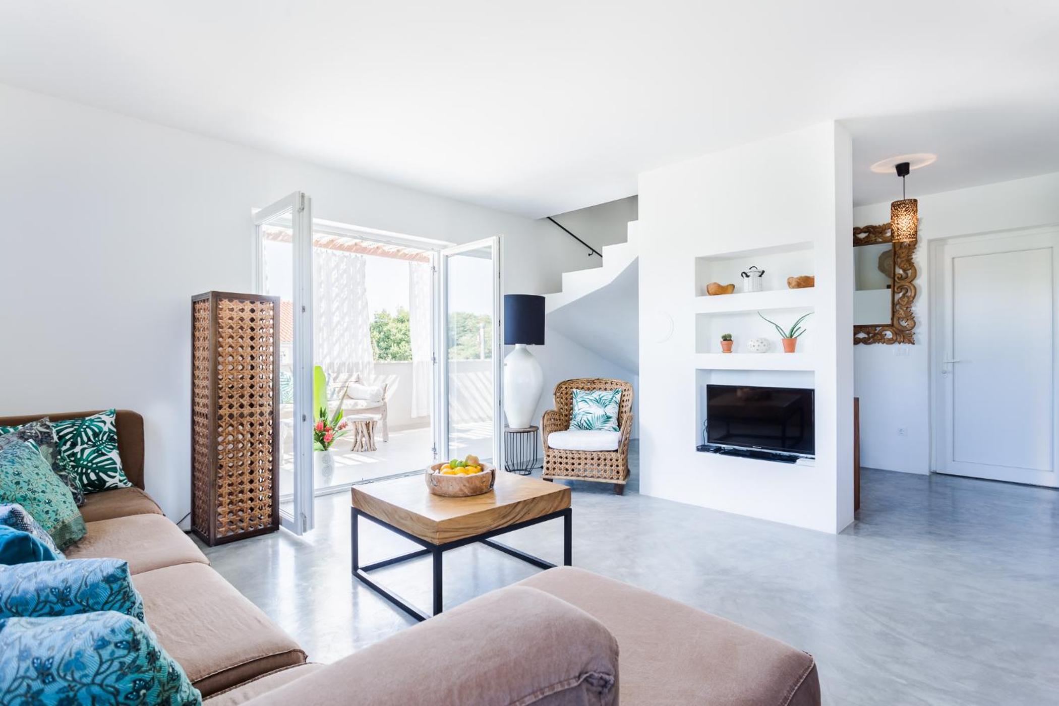 Duplex Apartment with Terrace  photo 2